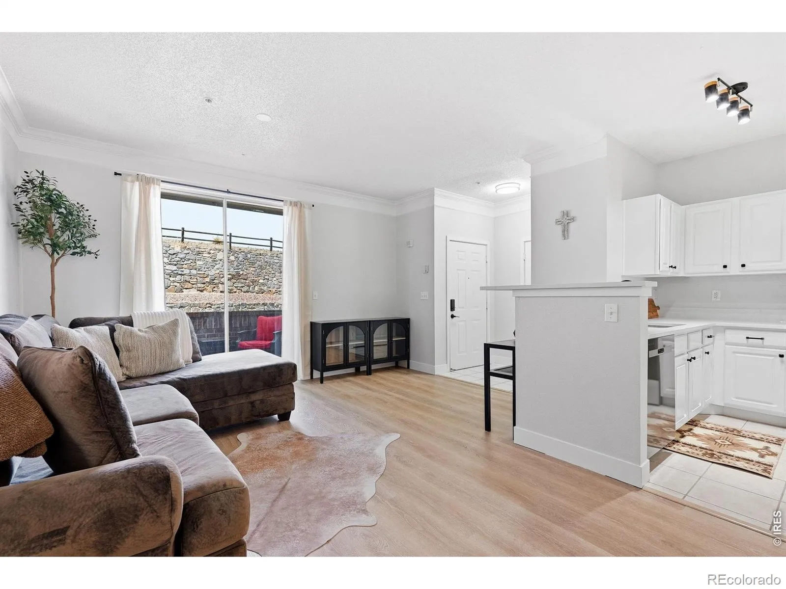 2020 Shamrock Drive Superior CO 80027 | MLS #RECIR1059491 05202026002037 1600 2