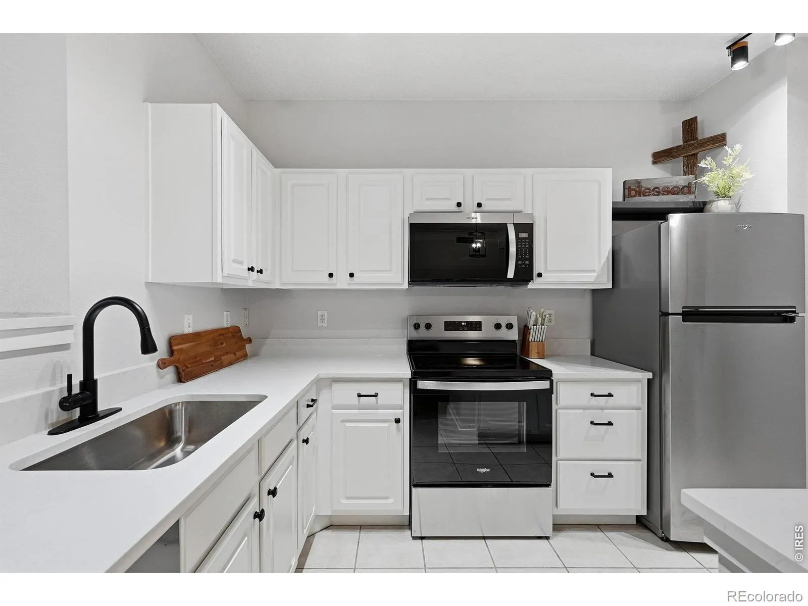 2020 Shamrock Drive Superior CO 80027 | MLS #RECIR1059491 05202026002037 1600 3