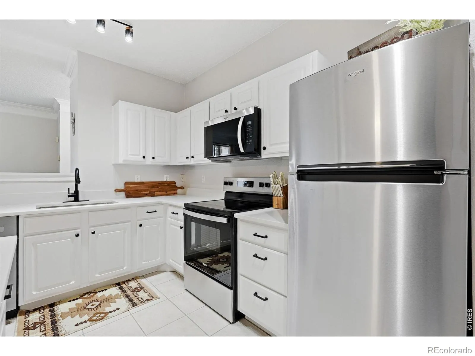 2020 Shamrock Drive Superior CO 80027 | MLS #RECIR1059491 05202026002037 1600 4
