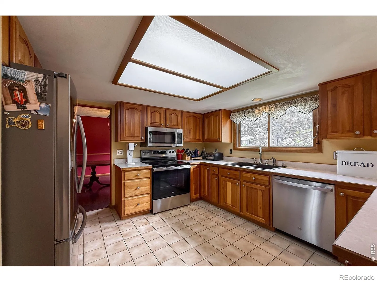 2288 Spinnaker Circle Longmont CO 80503 MLS #RECIR1059494 05202026002044 1600 13