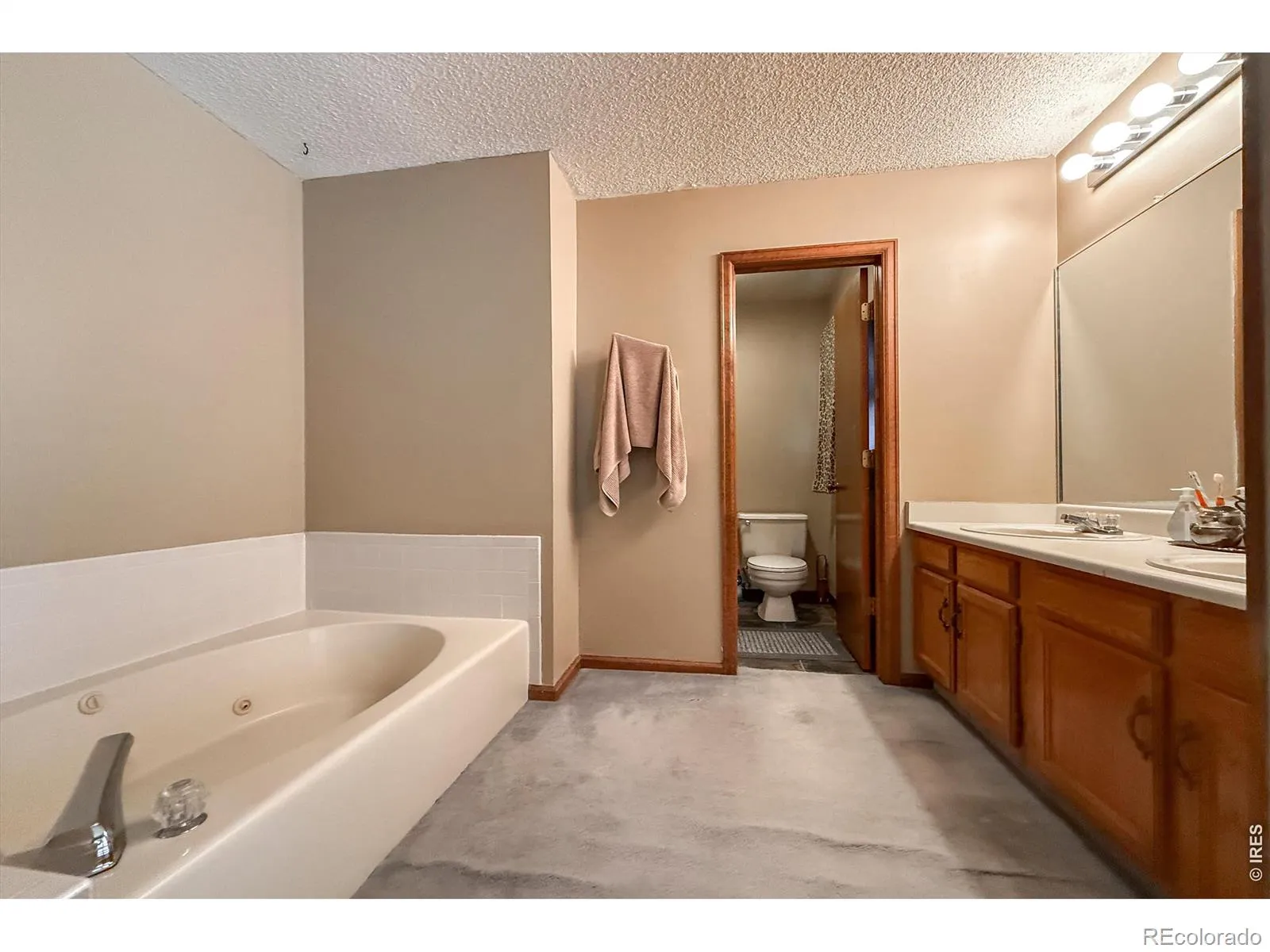 2288 Spinnaker Circle Longmont CO 80503 MLS #RECIR1059494 05202026002044 1600 26