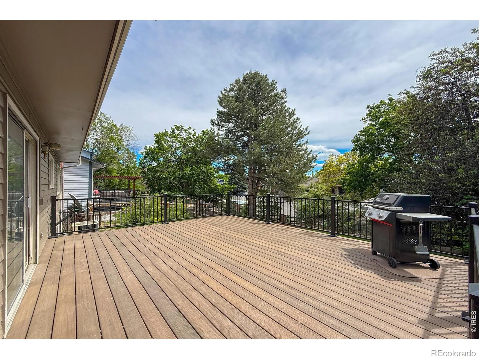 2288 Spinnaker Circle Longmont CO 80503 MLS #RECIR1059494 05202026002044 1600 41