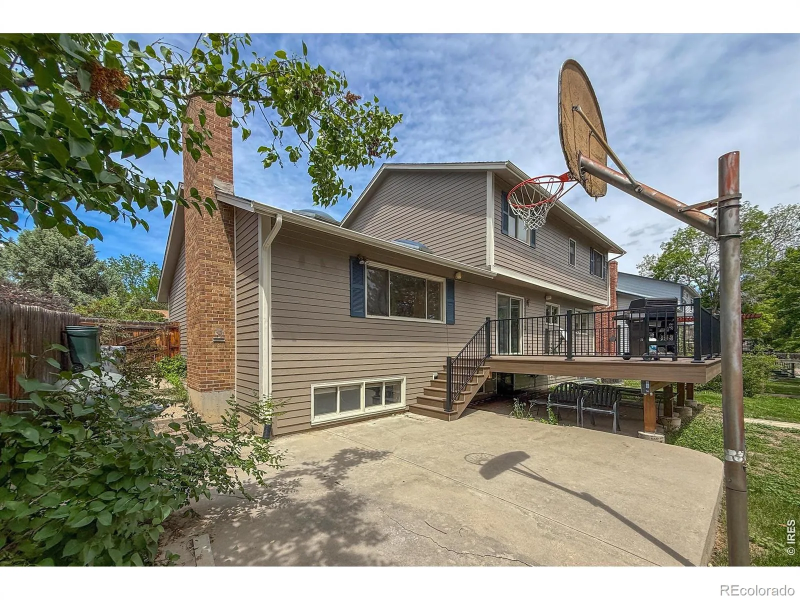 2288 Spinnaker Circle Longmont CO 80503 MLS #RECIR1059494 05202026002044 1600 43