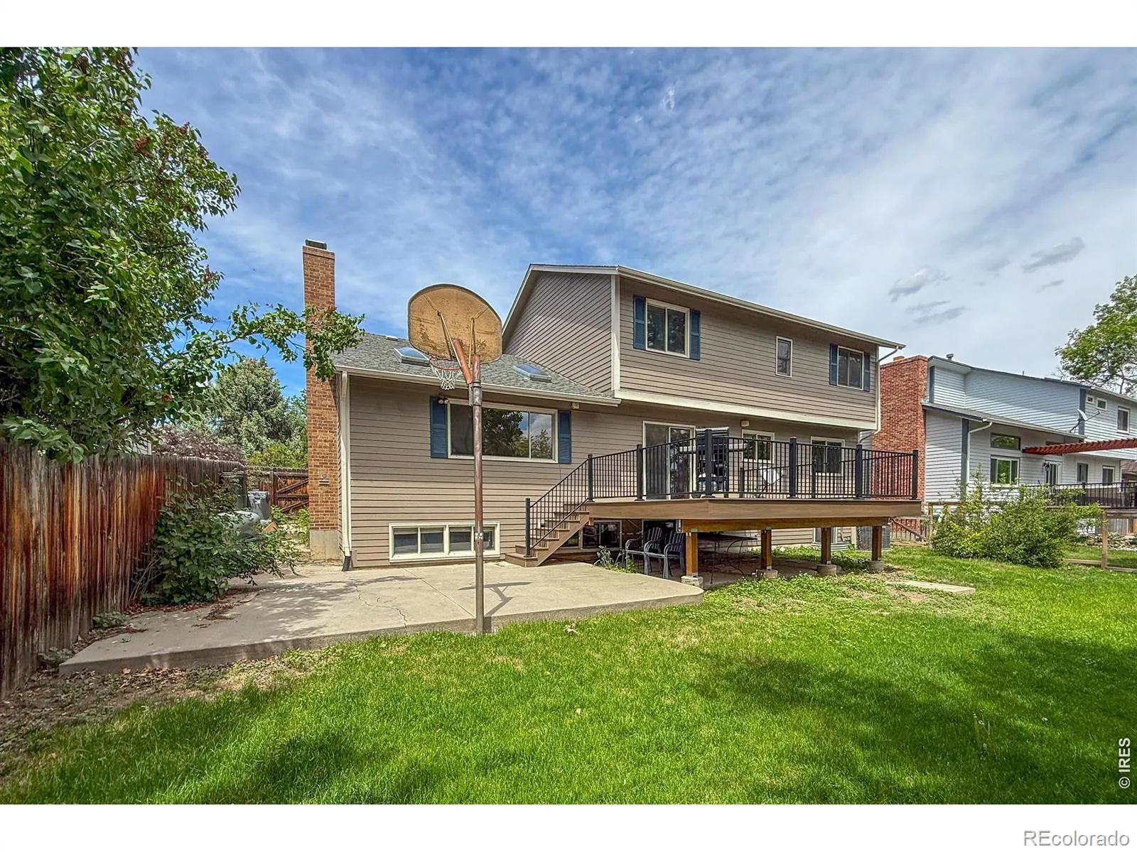 2288 Spinnaker Circle Longmont CO 80503 MLS #RECIR1059494 05202026002044 1600 44