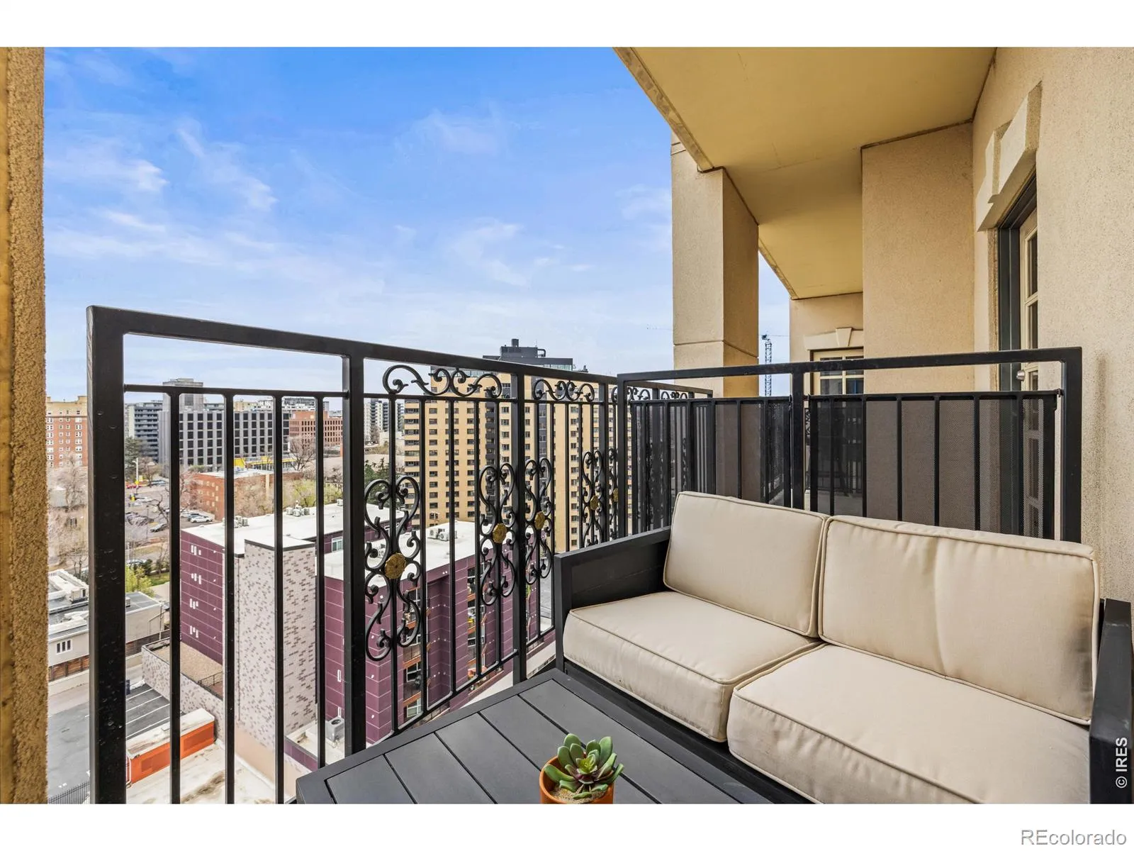 975 N Lincoln Street #11H Denver CO 80203 MLS #RECIR1059547 05202026223553 1600 25