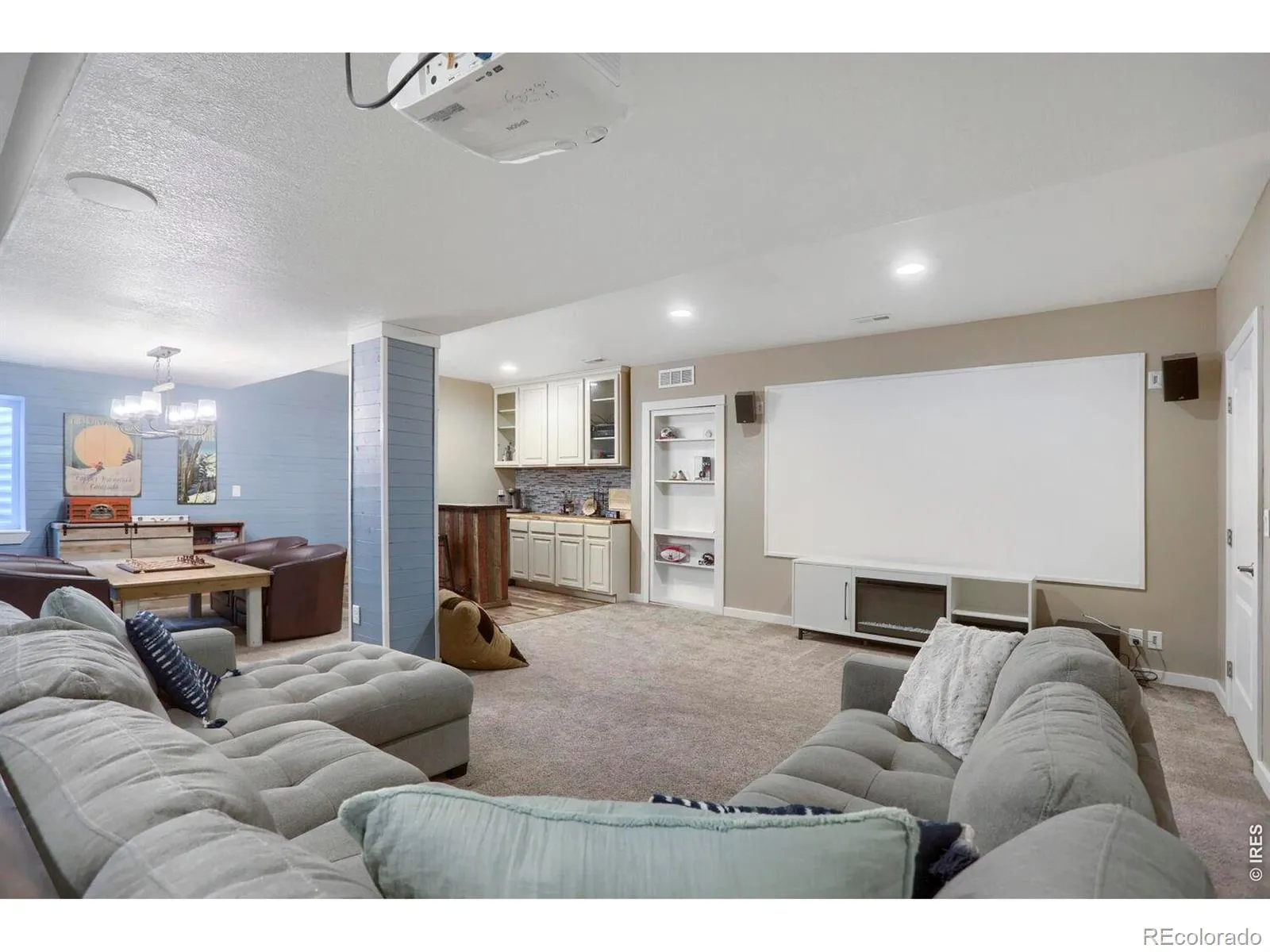 2407 Tyrrhenian Circle Longmont CO 80504 MLS #RECIR1059599 05222026021731 1600 30