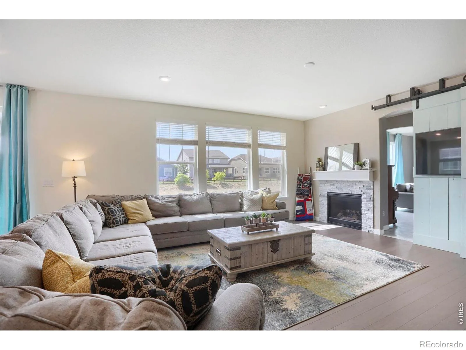 2407 Tyrrhenian Circle Longmont CO 80504 MLS #RECIR1059599 06042026144841 1600 10