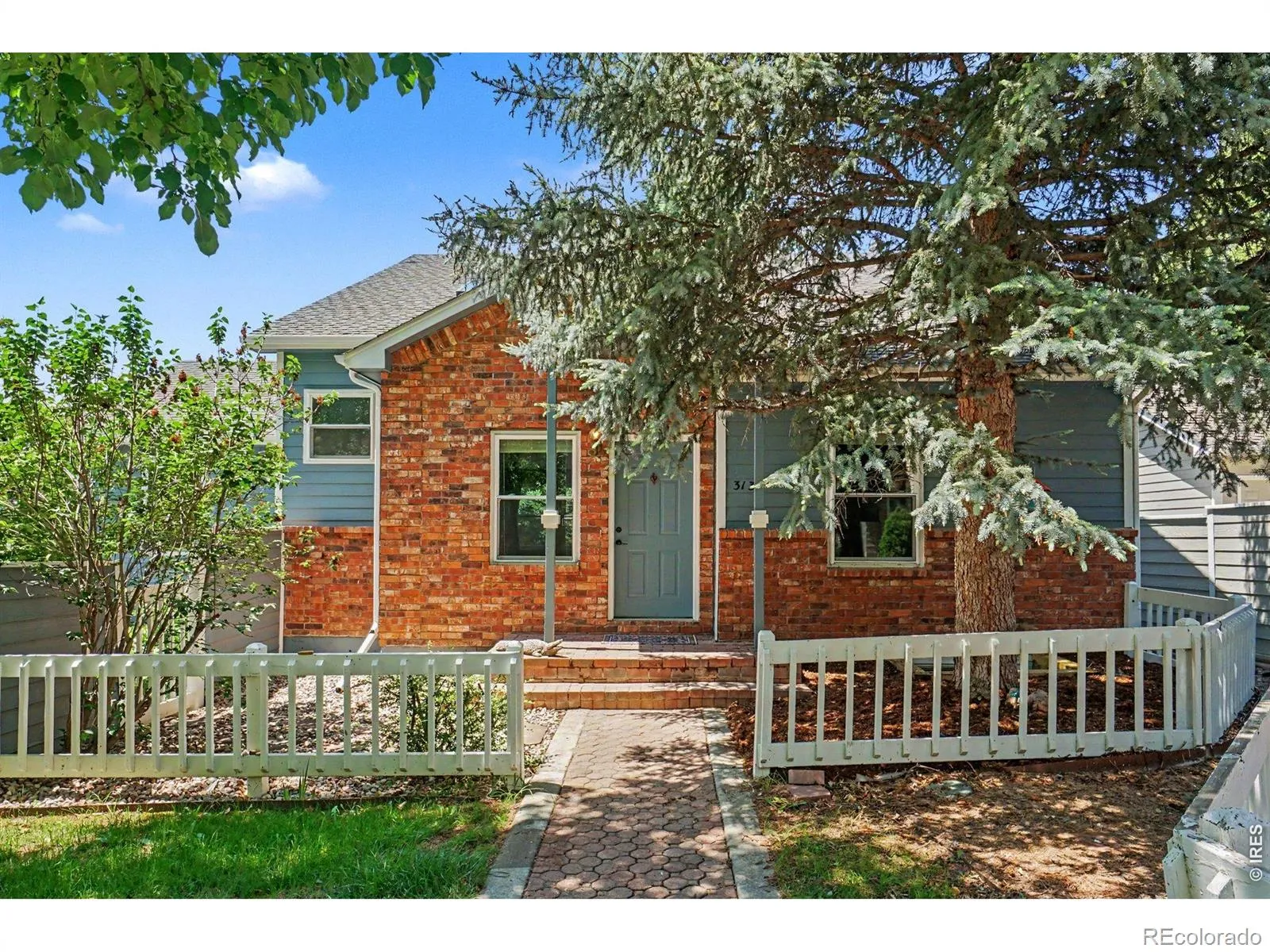 3134 Spinnaker Drive Longmont CO 80503 MLS #RECIR1059635 05232026101506 1600 1