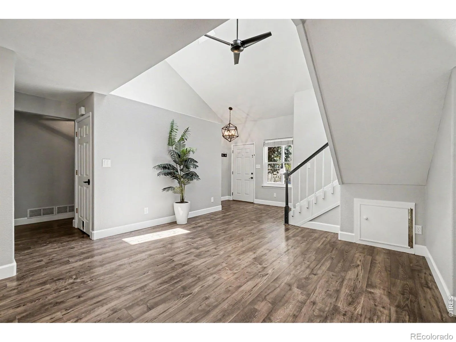 3134 Spinnaker Drive Longmont CO 80503 MLS #RECIR1059635 05232026101506 1600 7