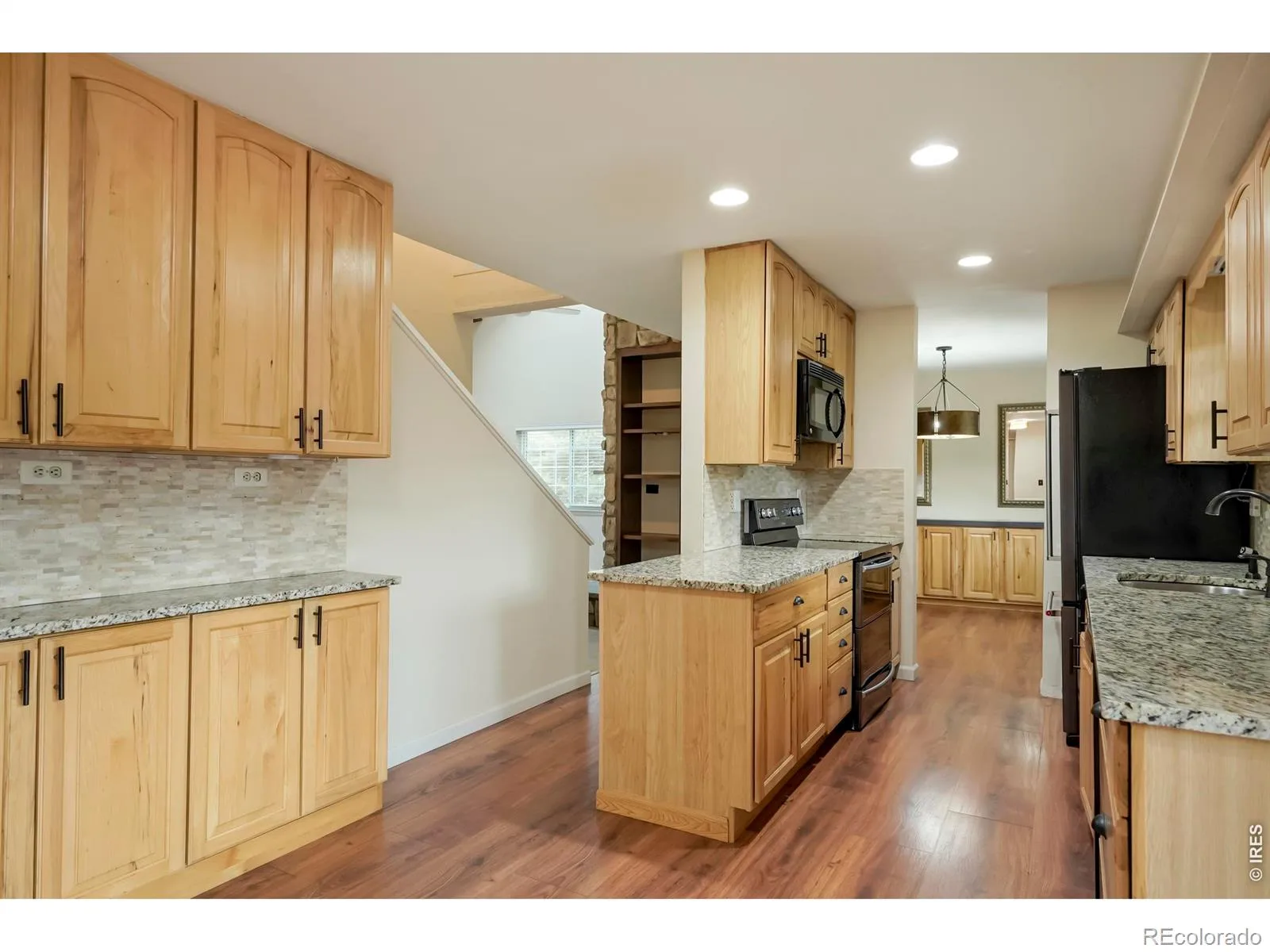 54 S Evanston Way Aurora CO 80012 MLS #RECIR1059645 07172026160723 1600 10