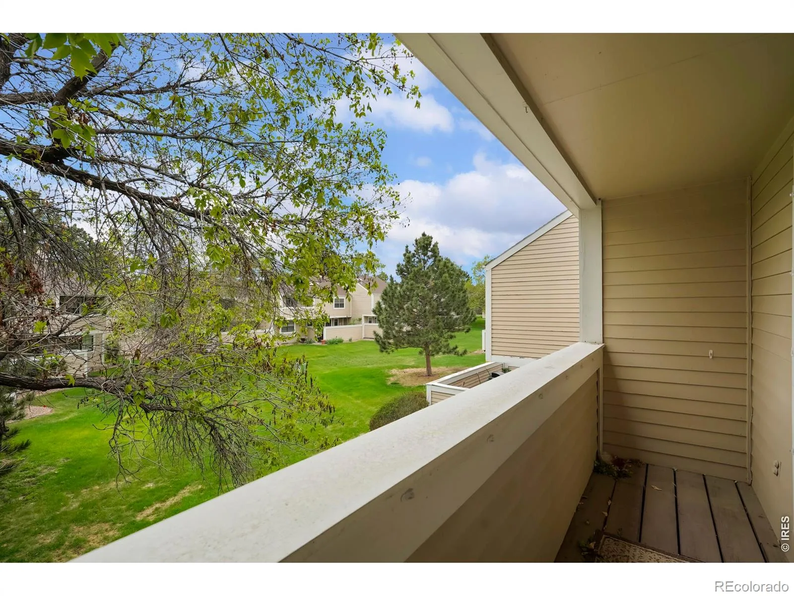 54 S Evanston Way Aurora CO 80012 MLS #RECIR1059645 07172026160723 1600 16