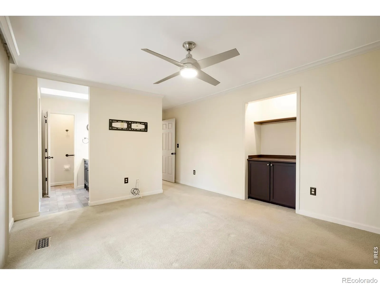54 S Evanston Way Aurora CO 80012 MLS #RECIR1059645 07172026160723 1600 17