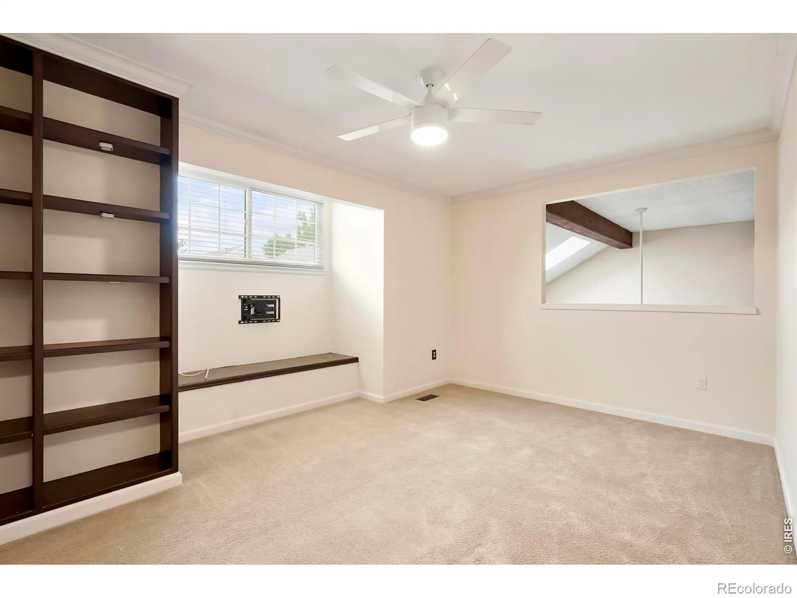 54 S Evanston Way Aurora CO 80012 MLS #RECIR1059645 07172026160723 1600 22