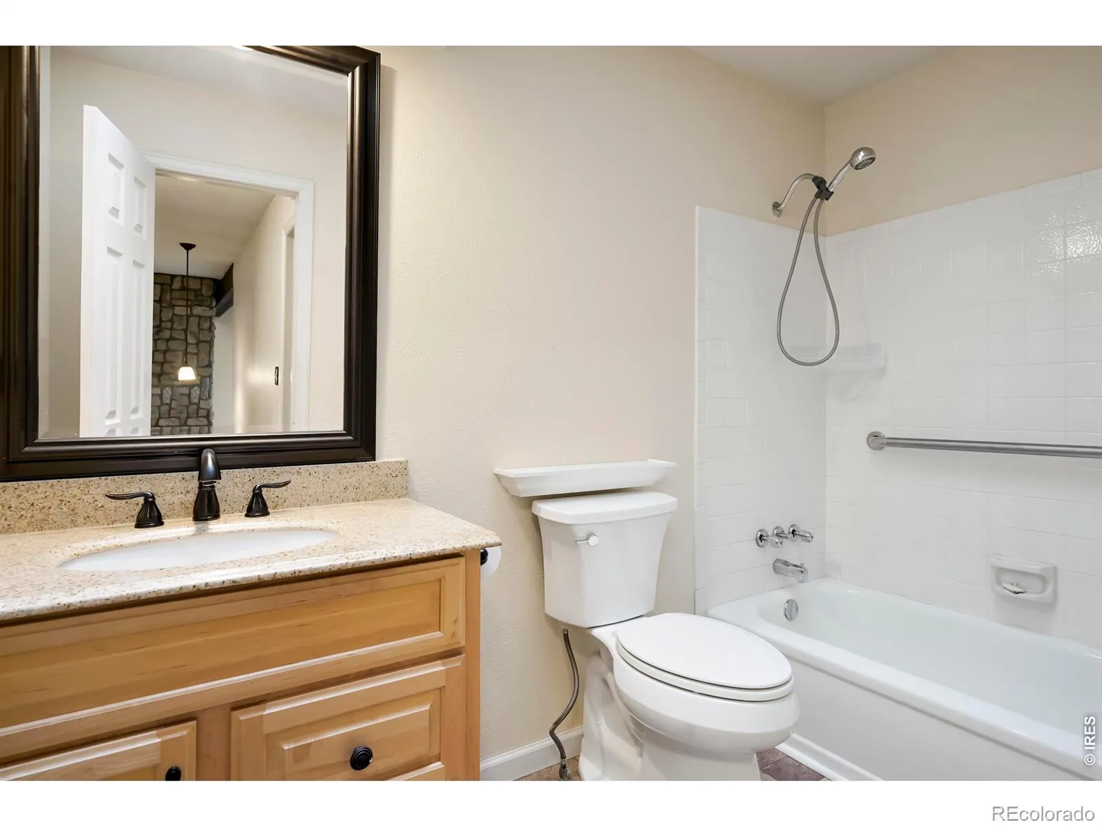 54 S Evanston Way Aurora CO 80012 MLS #RECIR1059645 07172026160723 1600 23