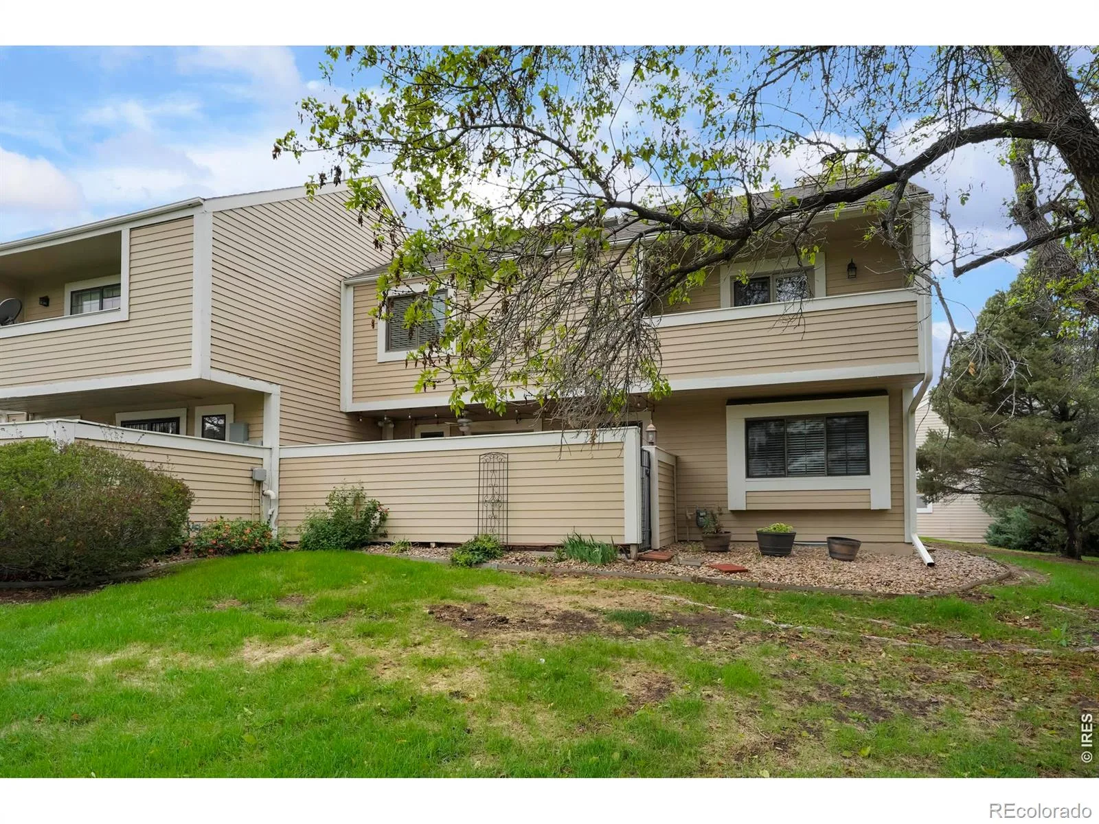54 S Evanston Way Aurora CO 80012 MLS #RECIR1059645 07172026160723 1600 30