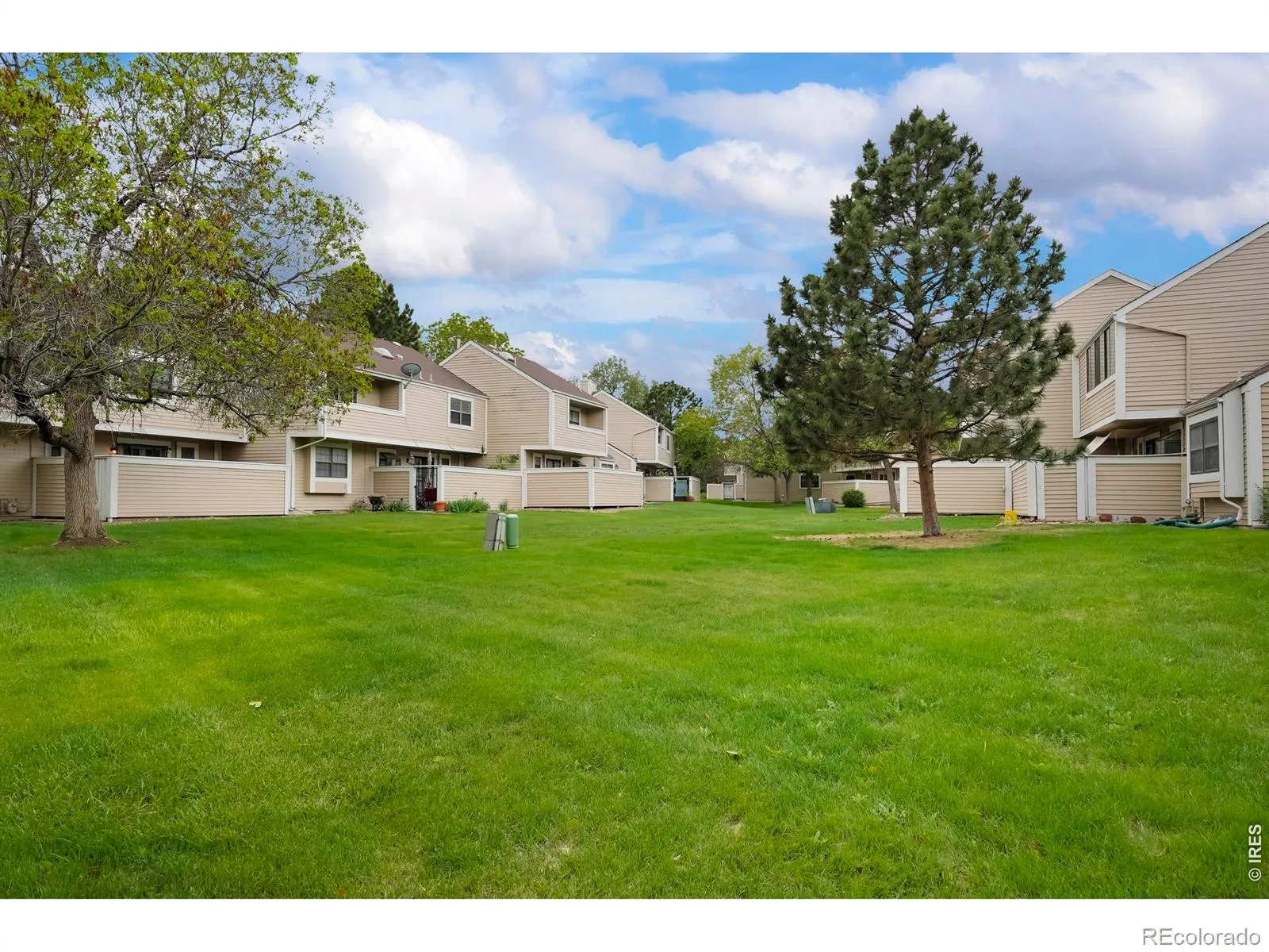 54 S Evanston Way Aurora CO 80012 MLS #RECIR1059645 07172026160723 1600 31