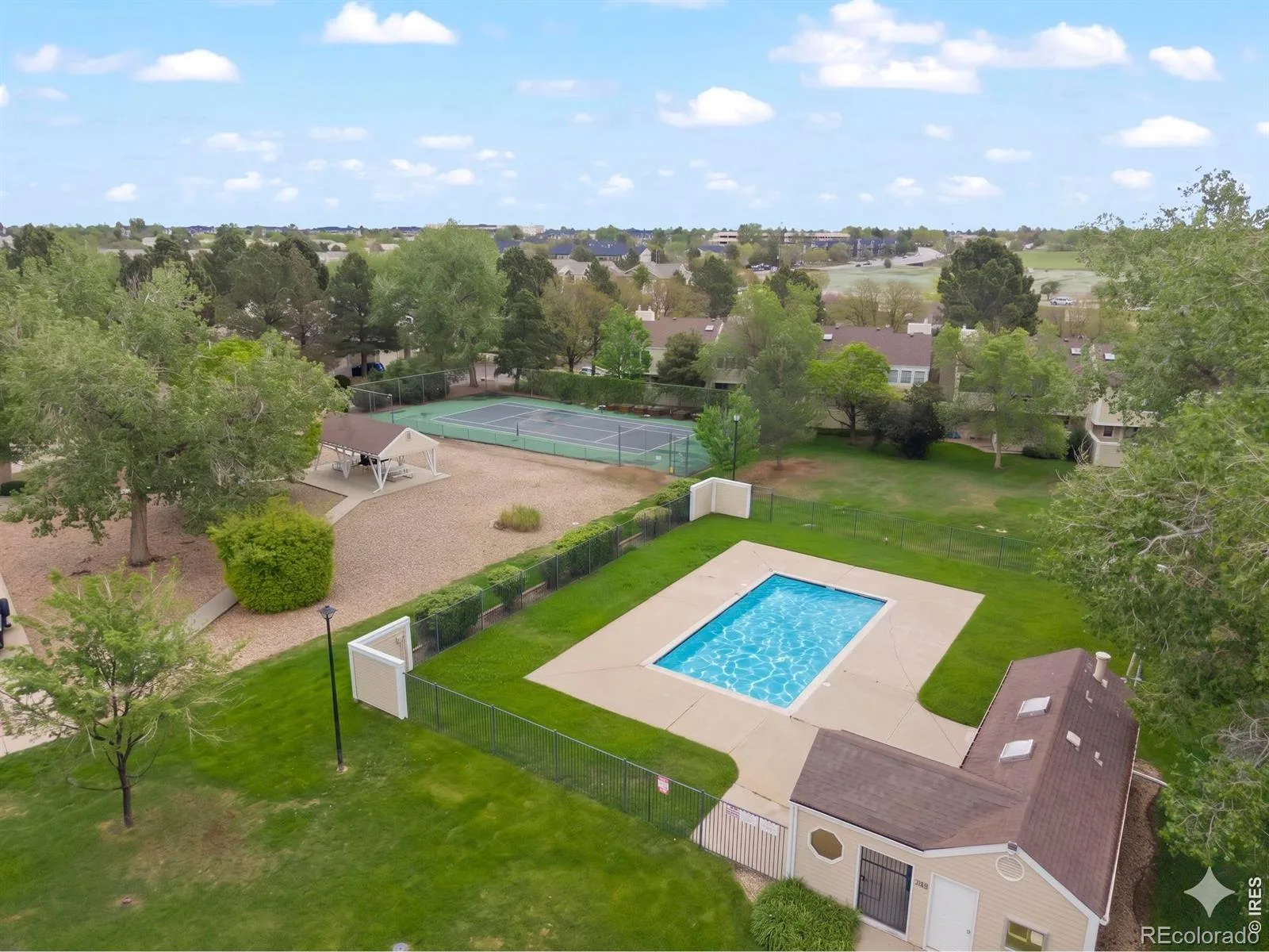 54 S Evanston Way Aurora CO 80012 MLS #RECIR1059645 07172026160723 1600 32