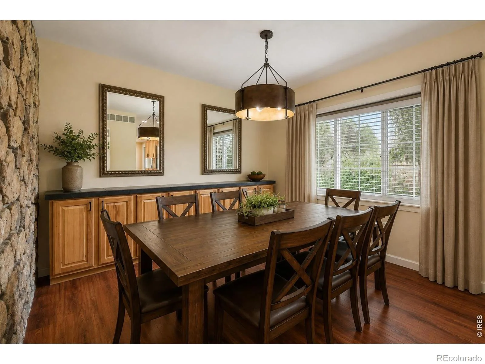 54 S Evanston Way Aurora CO 80012 MLS #RECIR1059645 07172026160723 1600 6