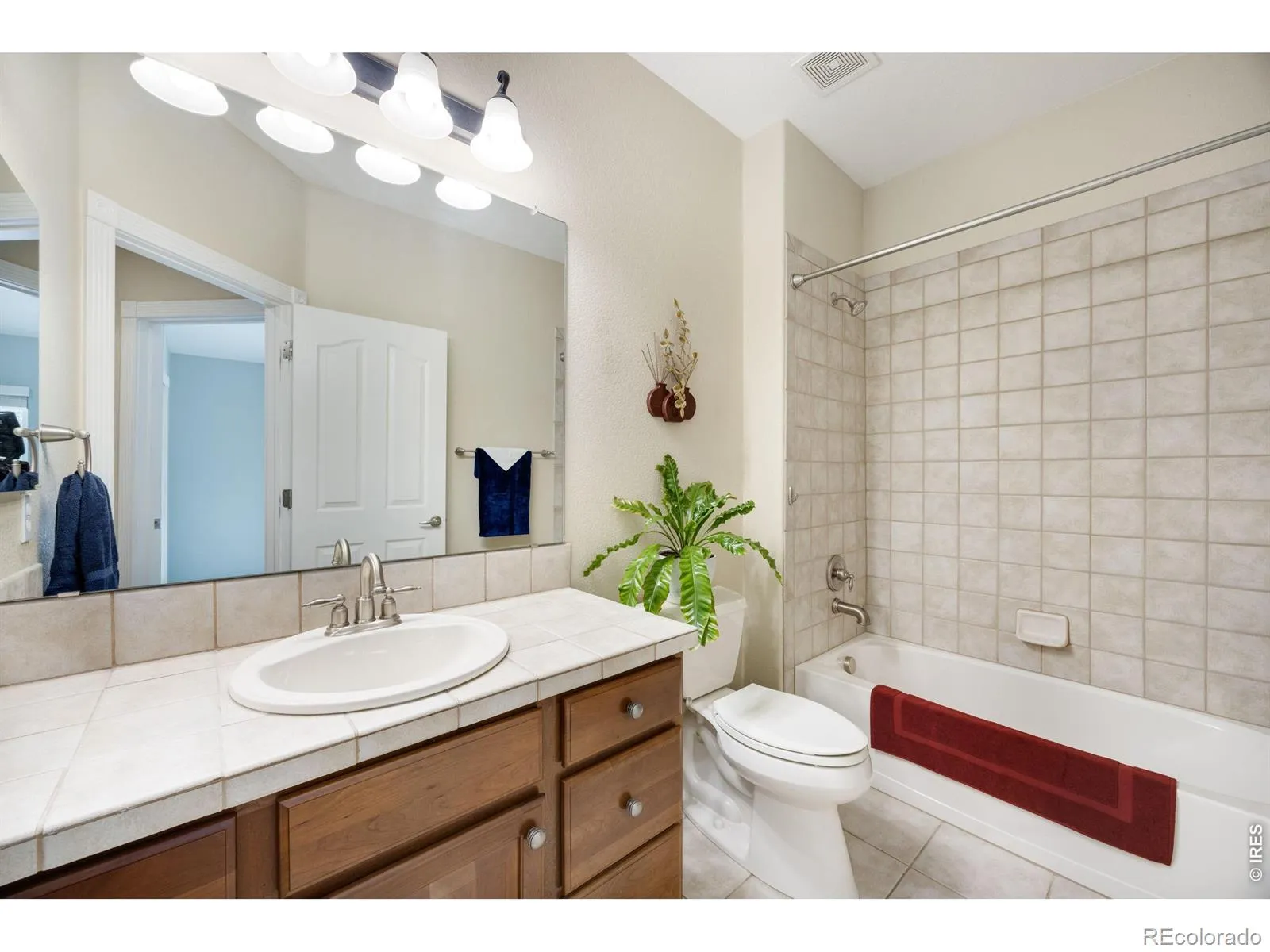 6069 W Calhoun Drive Littleton CO 80123 MLS #RECIR1059649 05272026132623 1600 26