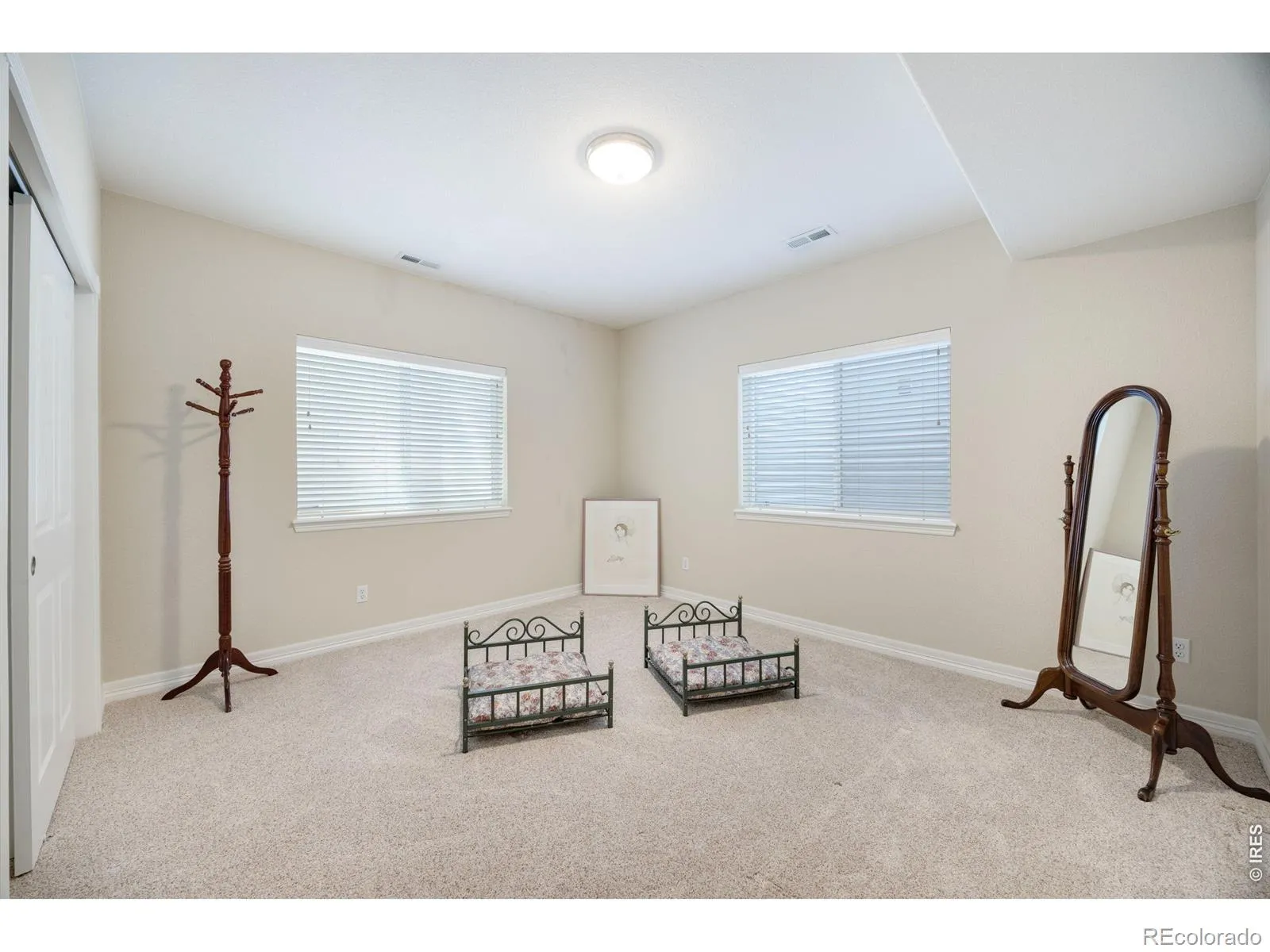 6069 W Calhoun Drive Littleton CO 80123 MLS #RECIR1059649 05272026132623 1600 30