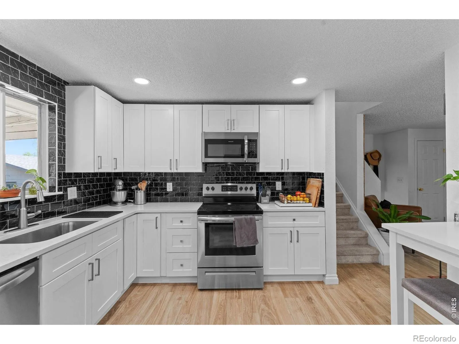 927 E 4th Avenue Longmont CO 80504 MLS #RECIR1059650 05212026190740 1600 16