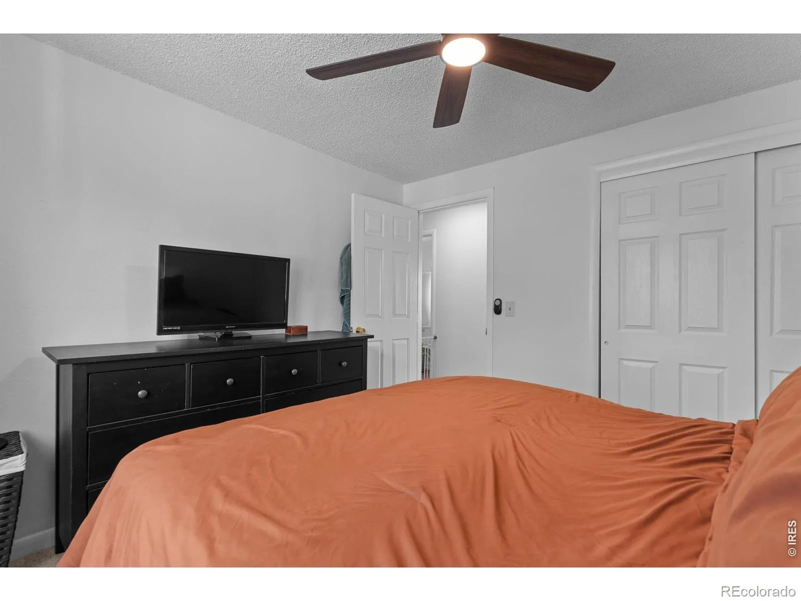 927 E 4th Avenue Longmont CO 80504 MLS #RECIR1059650 05212026190740 1600 22