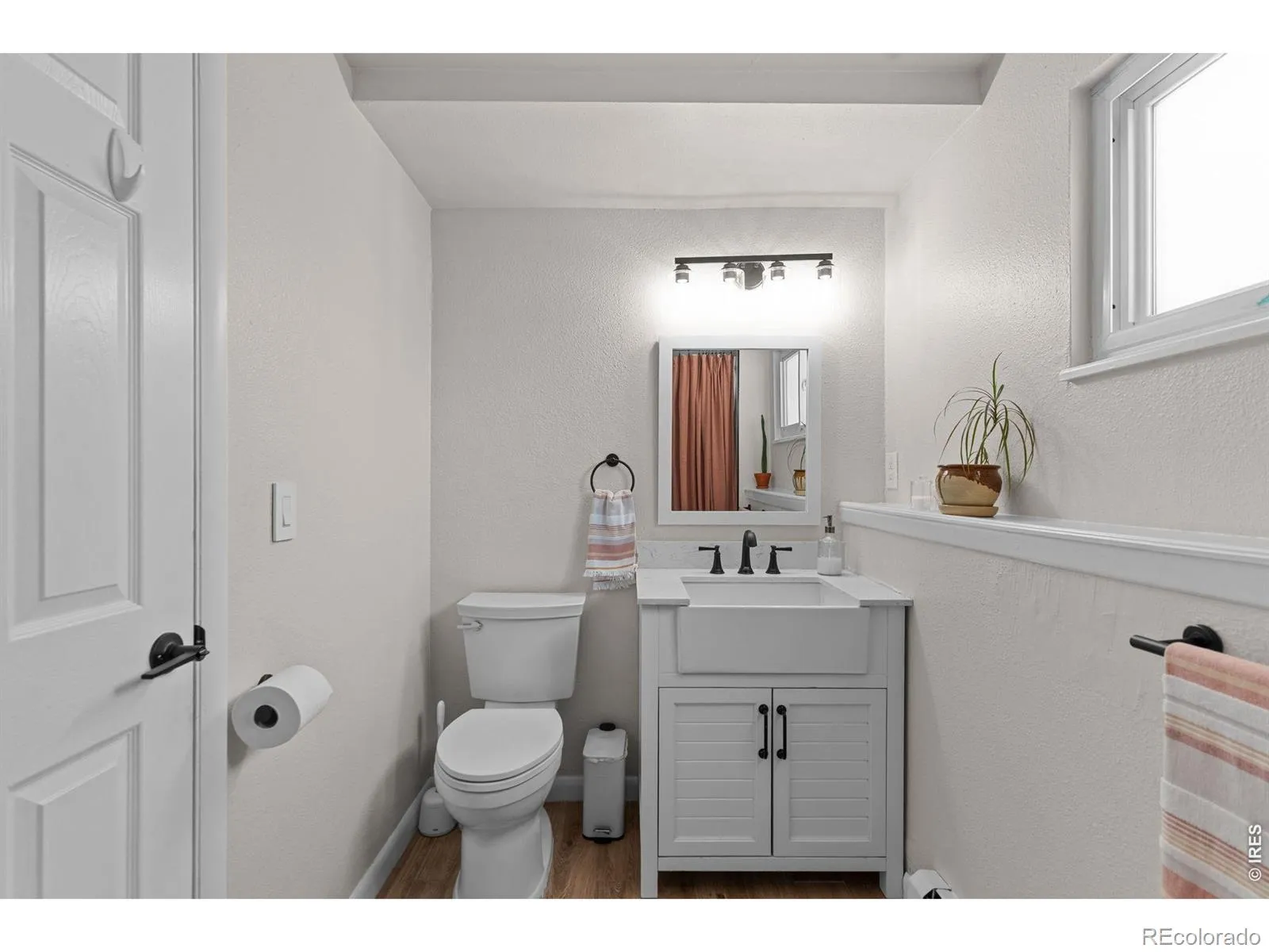 927 E 4th Avenue Longmont CO 80504 MLS #RECIR1059650 05212026190740 1600 25