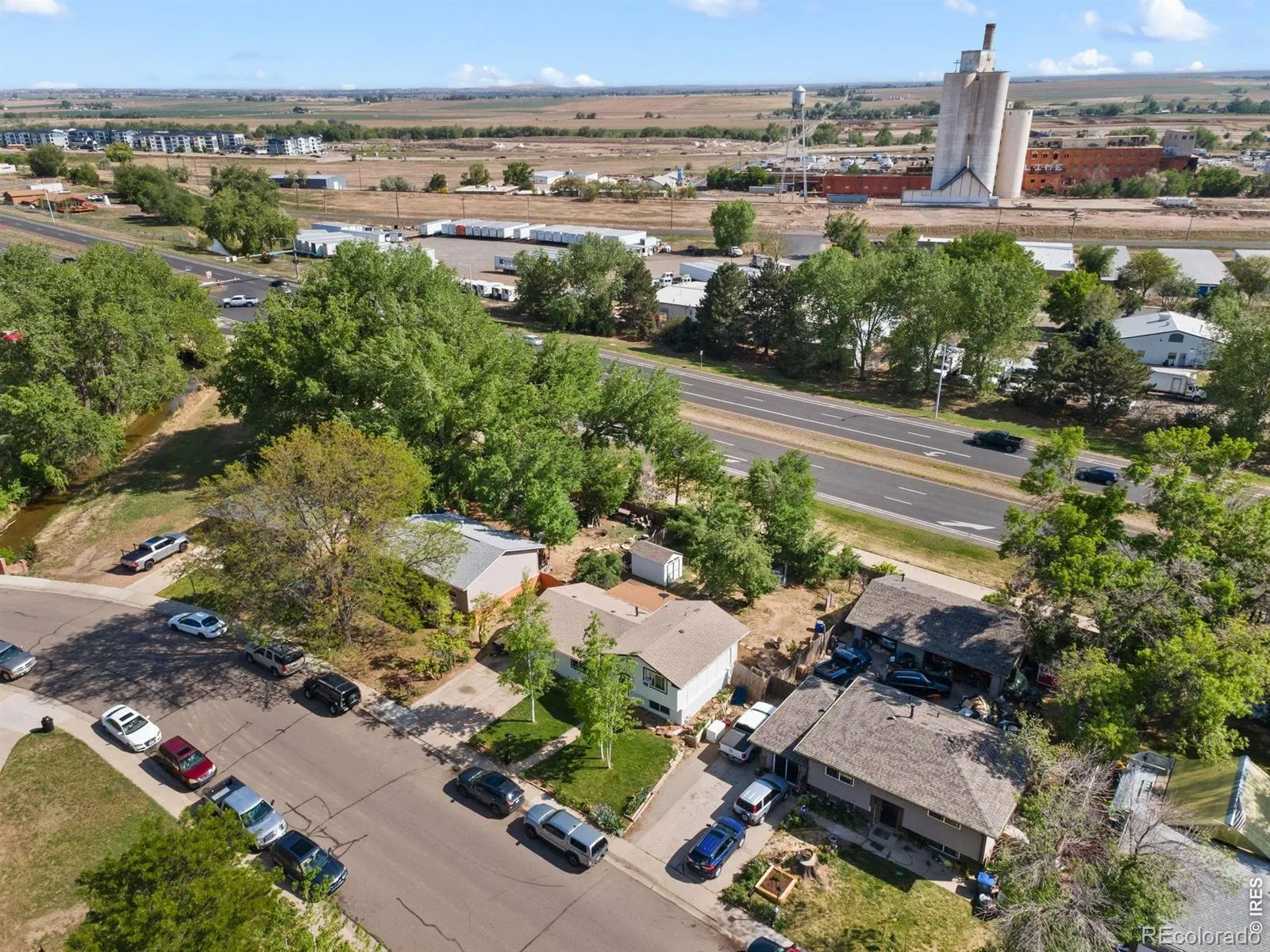 927 E 4th Avenue Longmont CO 80504 MLS #RECIR1059650 05212026190740 1600 38