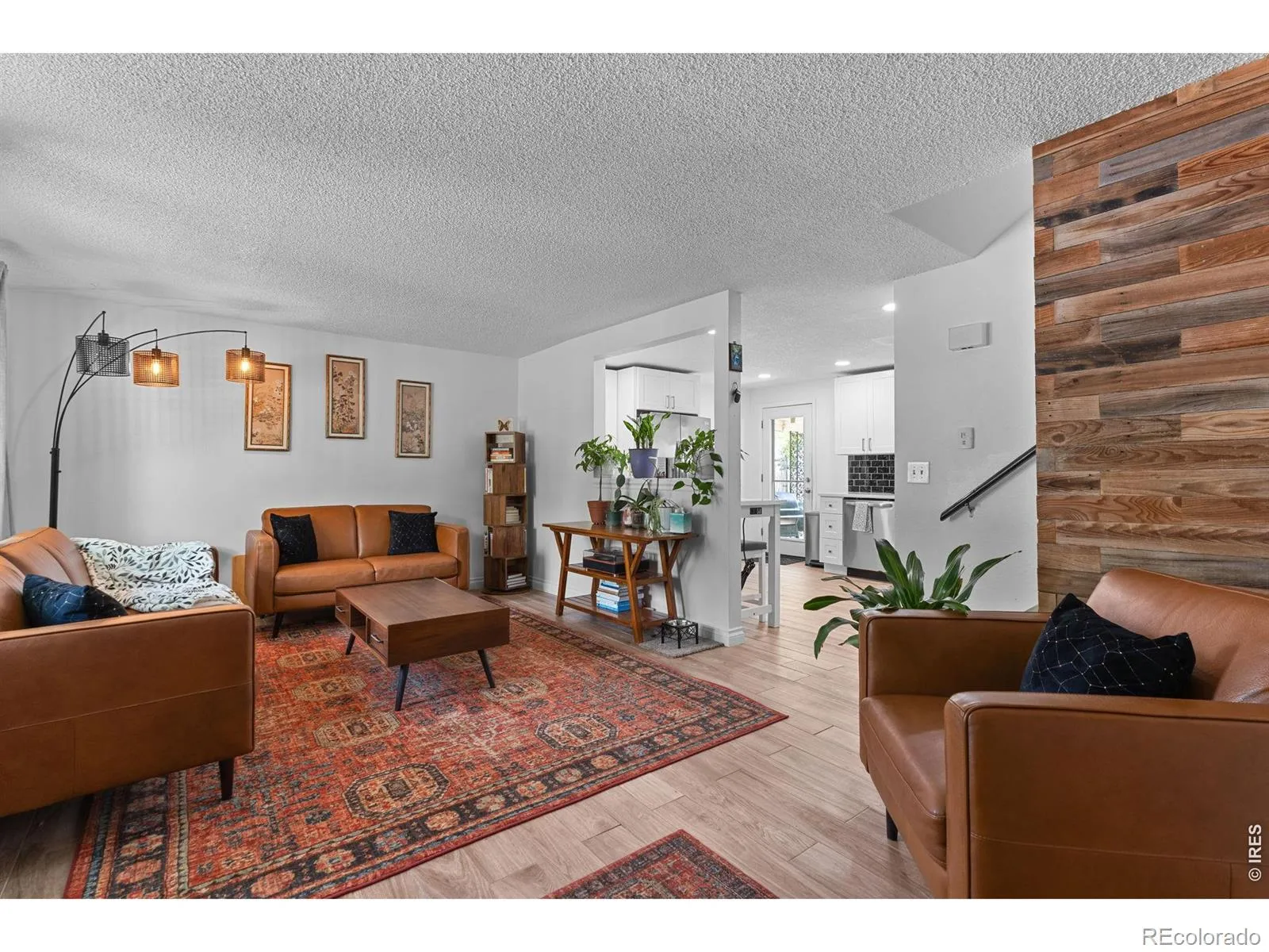 927 E 4th Avenue Longmont CO 80504 MLS #RECIR1059650 05212026190740 1600 8