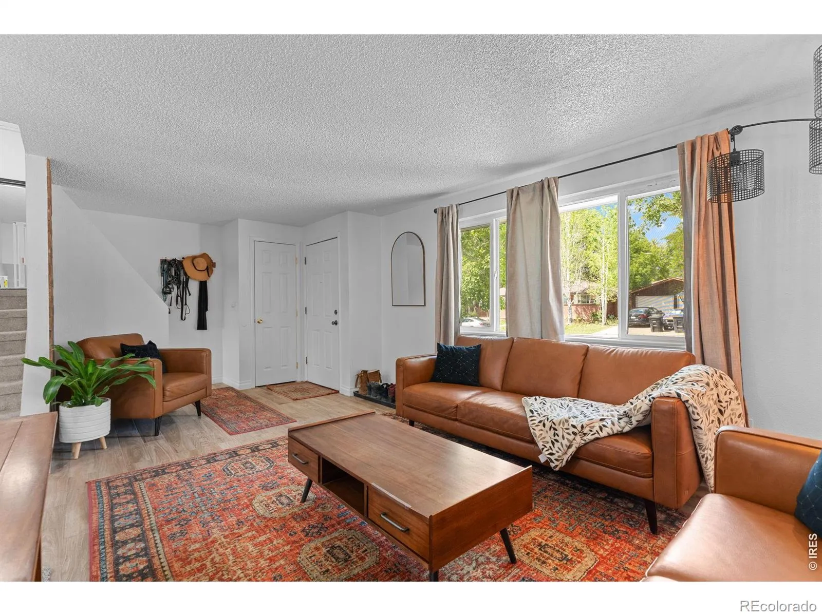 927 E 4th Avenue Longmont CO 80504 MLS #RECIR1059650 05212026190740 1600 9