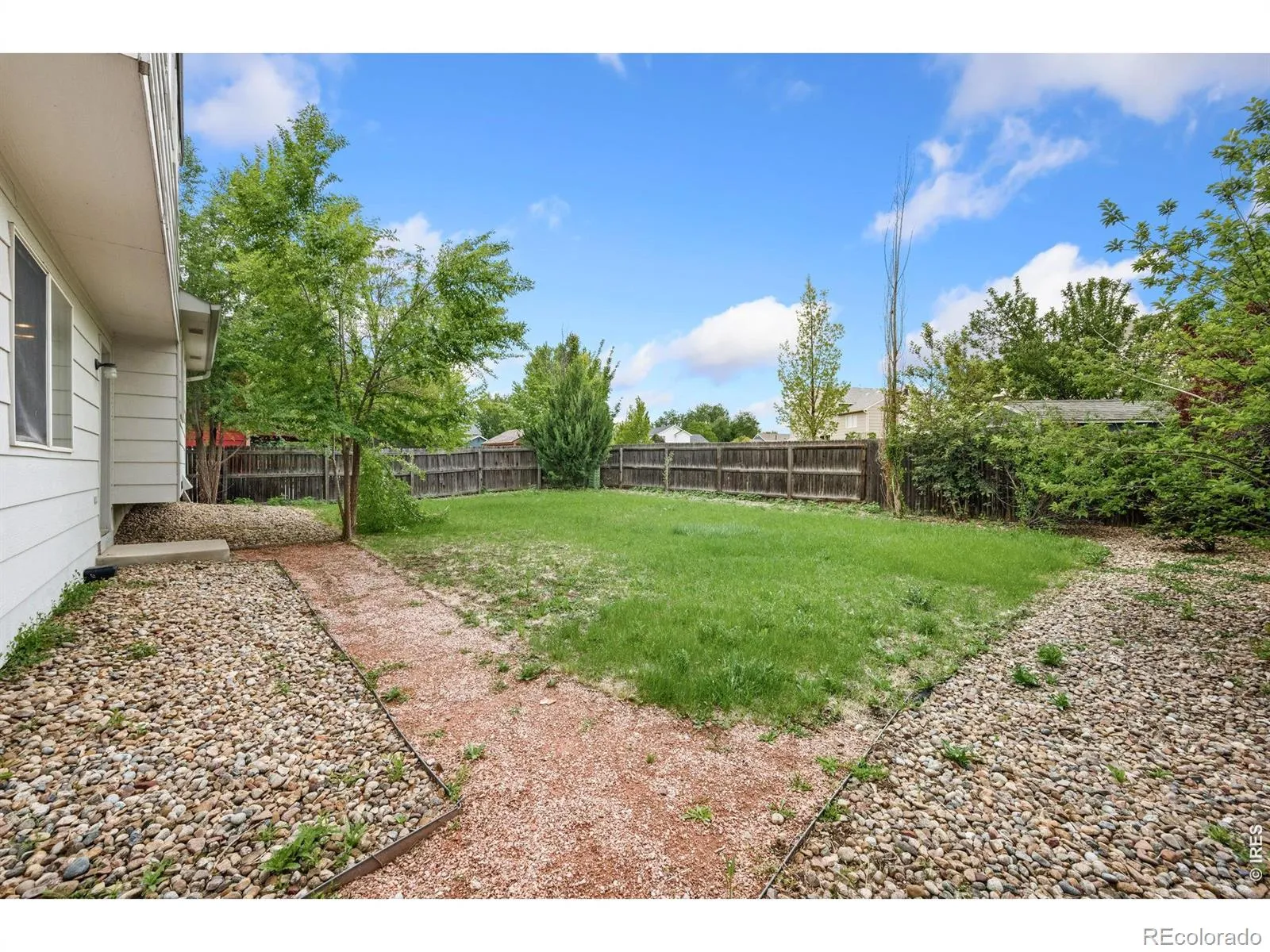 1319 Monarch Drive Longmont CO 80504 MLS #RECIR1059748 05222026001824 1600 19