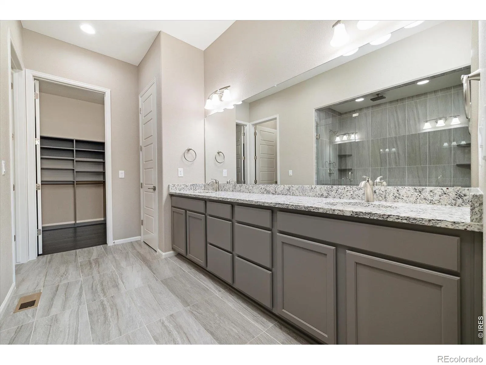 6725 Mentha Drive Castle Rock CO 80108 MLS #RECIR1059807 05232026101713 1600 15