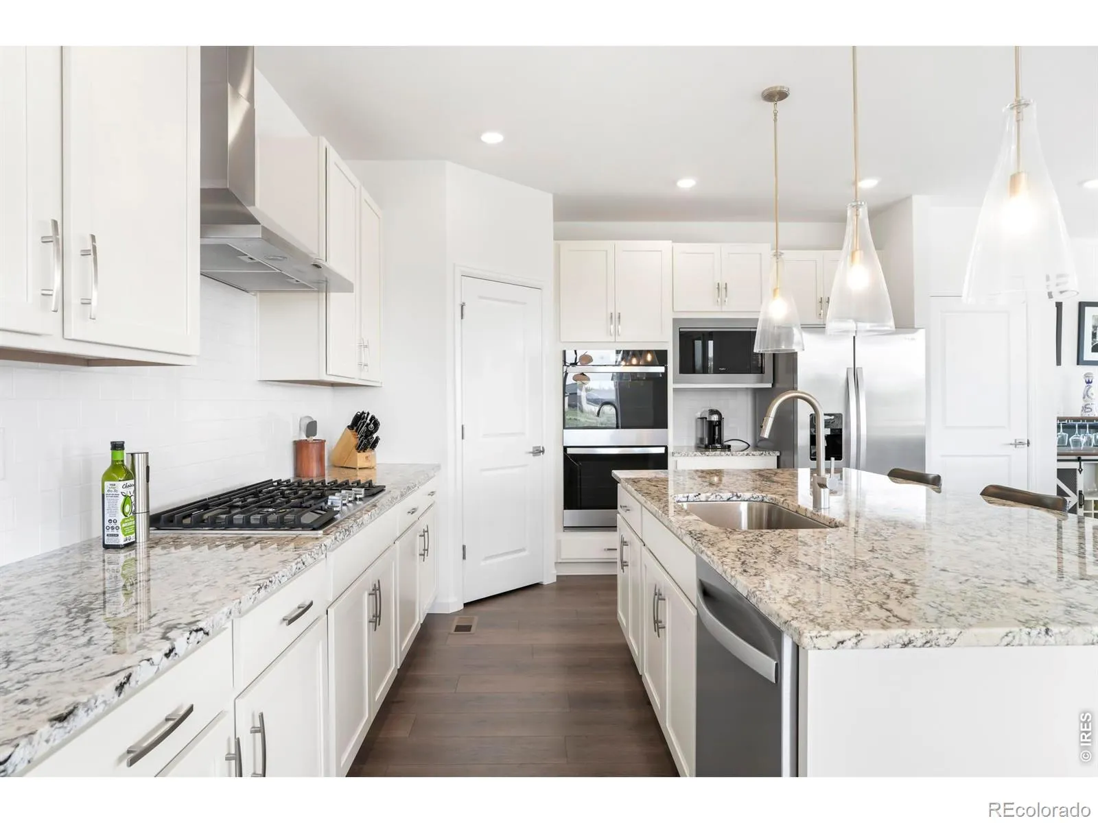 2905 S Flat Circle Longmont CO 80503 MLS #RECIR1059812 05232026204733 1600 4