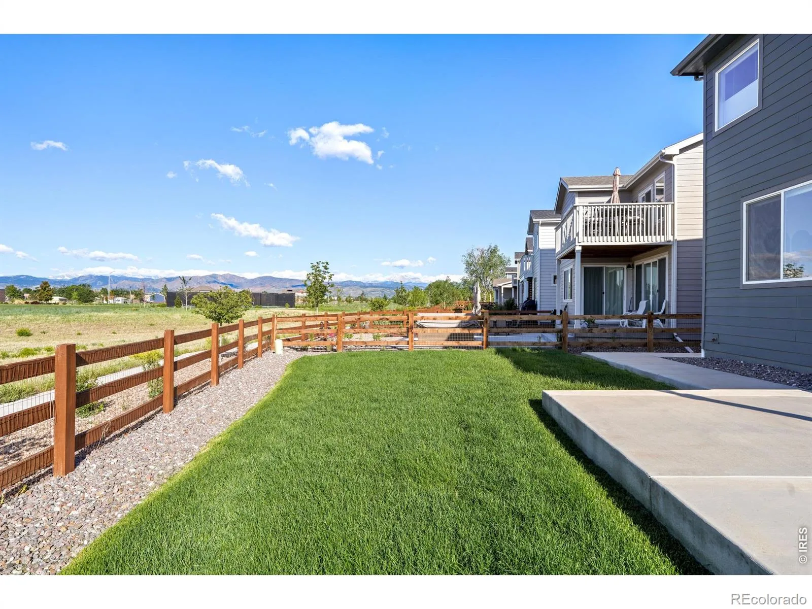 2905 S Flat Circle Longmont CO 80503 MLS #RECIR1059812 06032026004000 1600 20