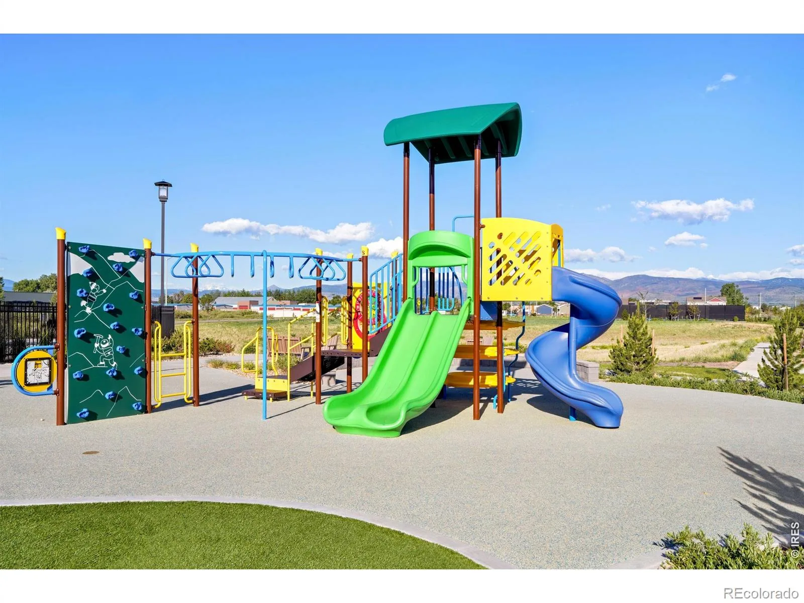 2905 S Flat Circle Longmont CO 80503 MLS #RECIR1059812 06032026004000 1600 30