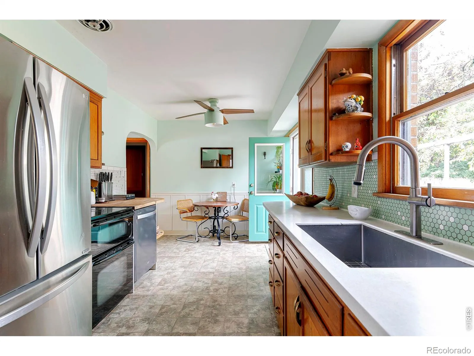 1221 Gay Street Longmont CO 80501 MLS #RECIR1059835 05232026101830 1600 10