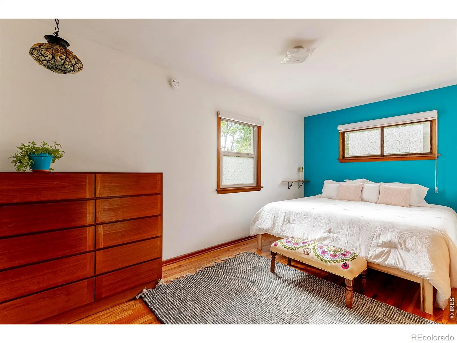 1221 Gay Street Longmont CO 80501 MLS #RECIR1059835 05232026101830 1600 15