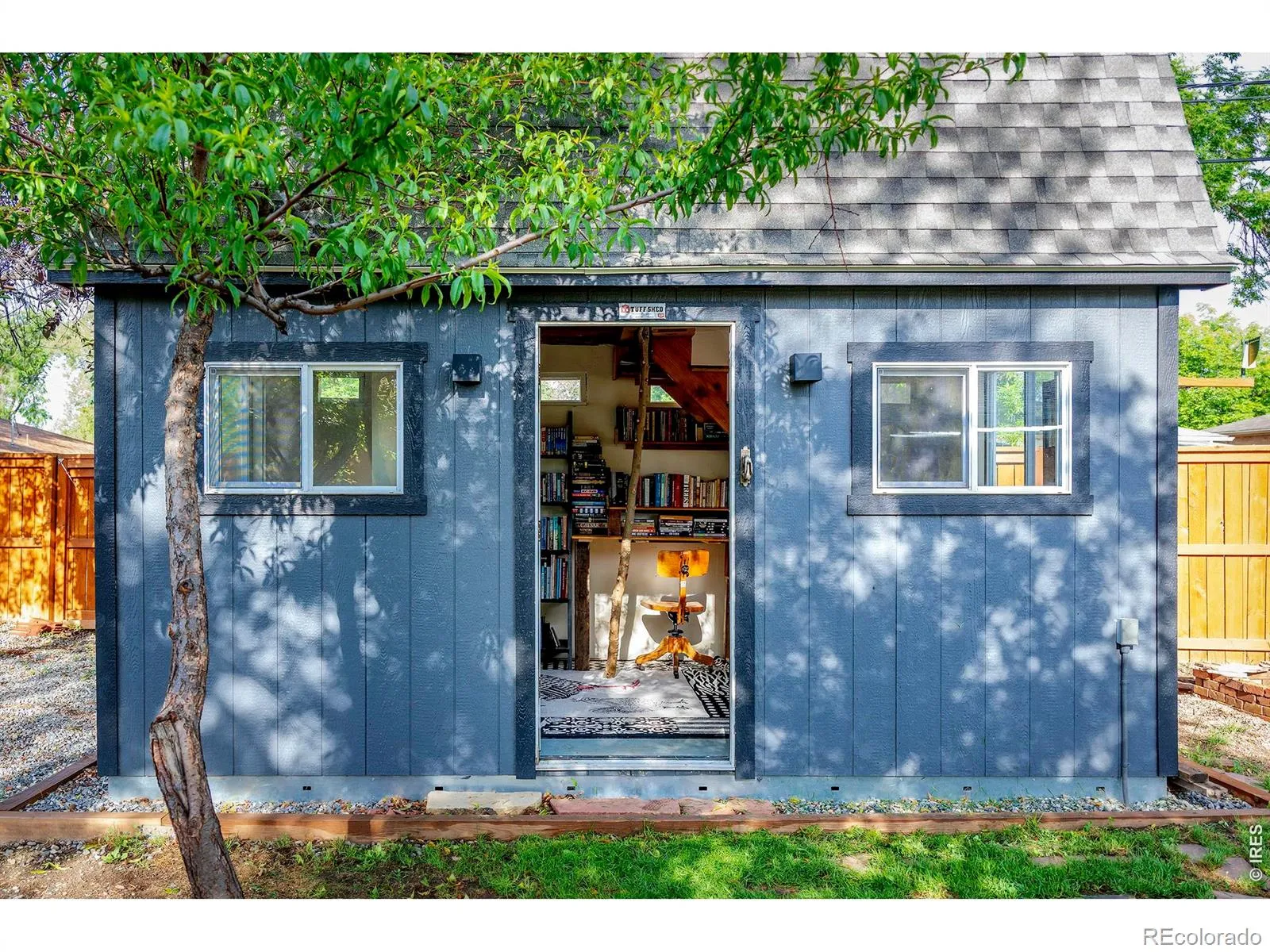 1221 Gay Street Longmont CO 80501 MLS #RECIR1059835 05232026101830 1600 22