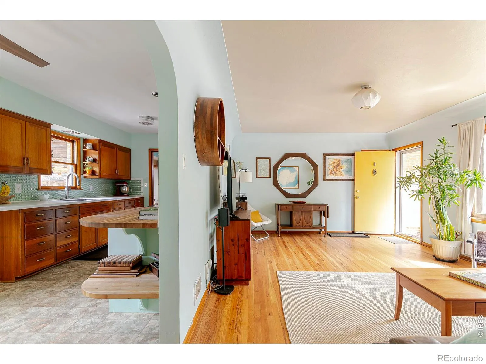 1221 Gay Street Longmont CO 80501 MLS #RECIR1059835 05232026101830 1600 3