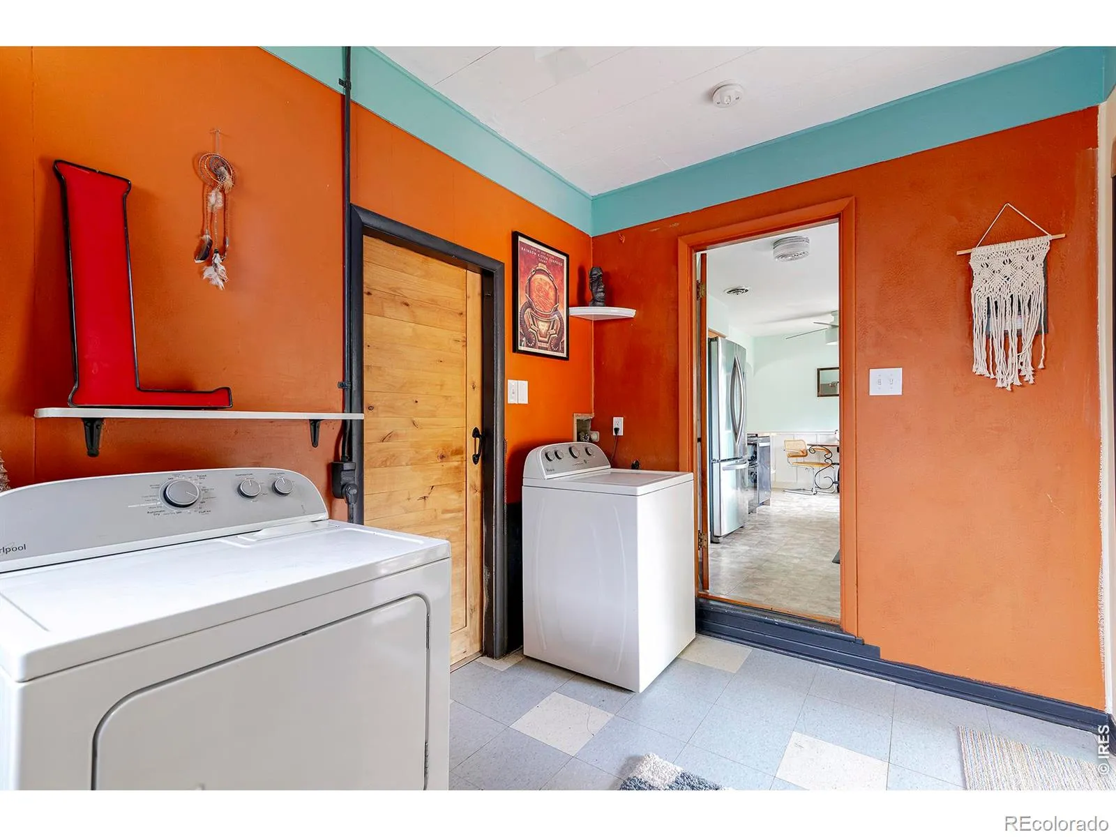 1221 Gay Street Longmont CO 80501 MLS #RECIR1059835 05232026101830 1600 33