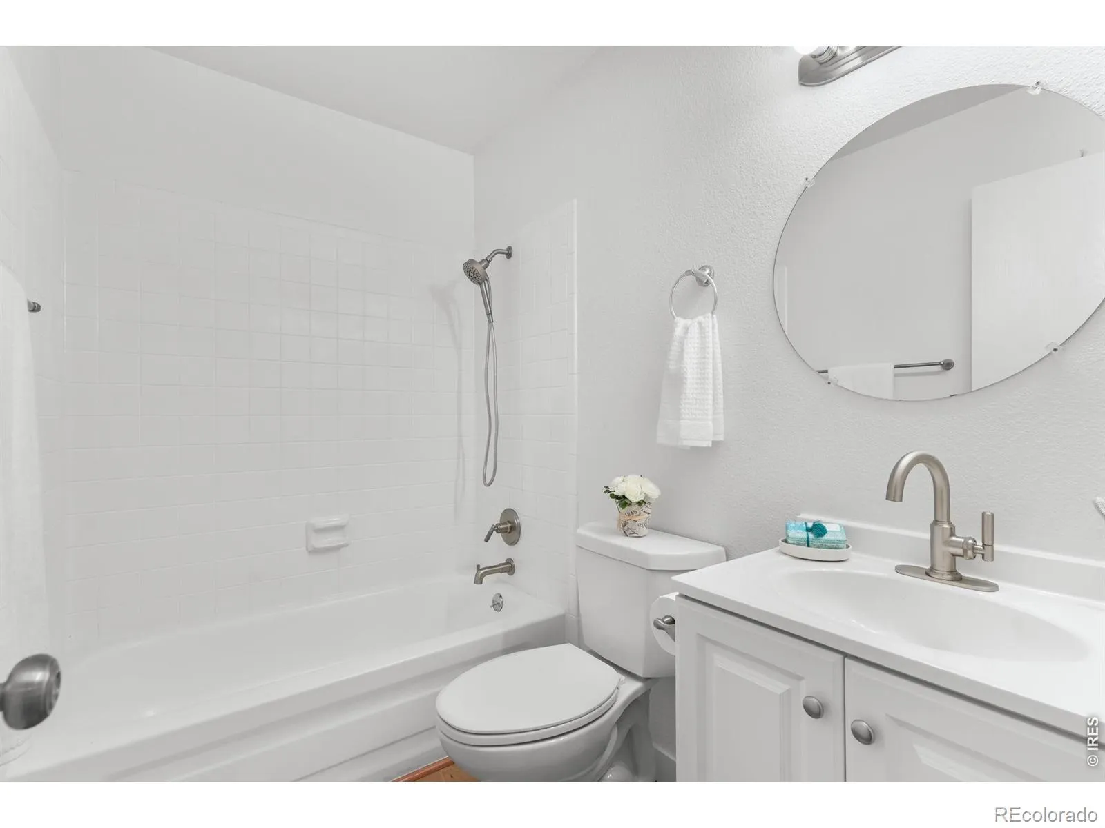 635 S Joplin Street Aurora CO 80017 MLS #RECIR1059848 05232026101919 1600 32