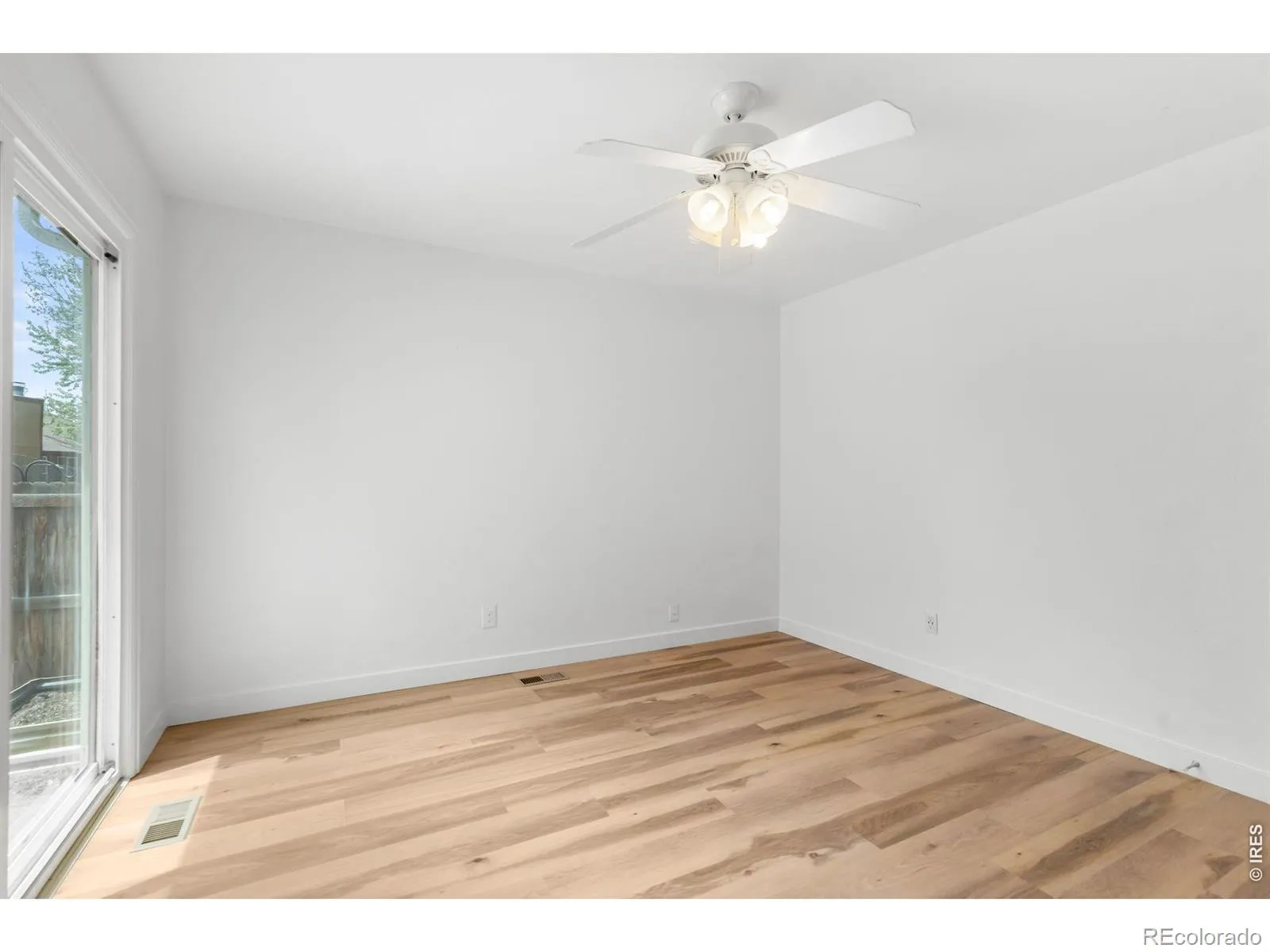 635 S Joplin Street Aurora CO 80017 MLS #RECIR1059848 05232026101919 1600 34