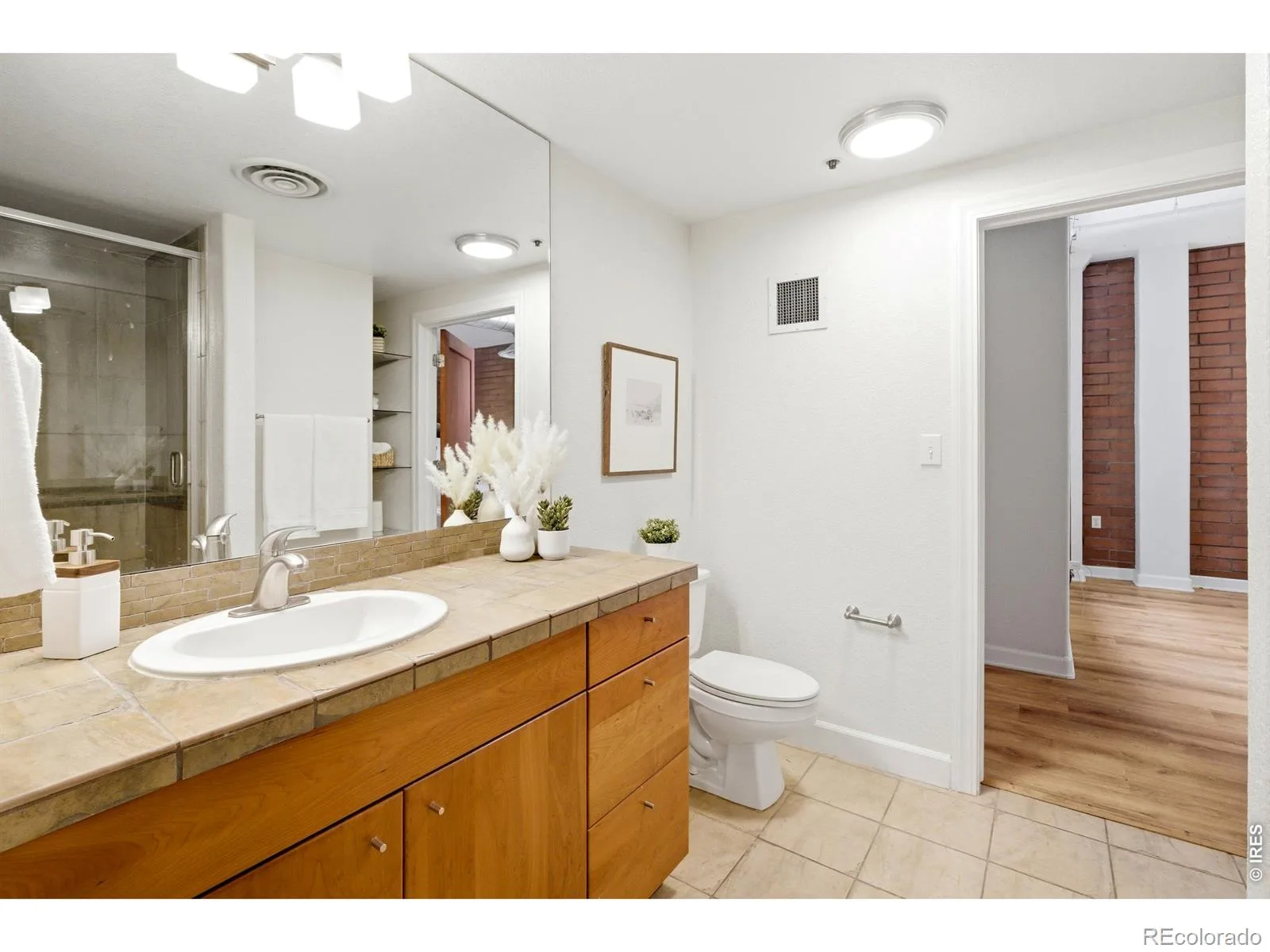 2245 Blake Street #J Denver CO 80205 | MLS #RECIR1059860 07012026115253 1600 21