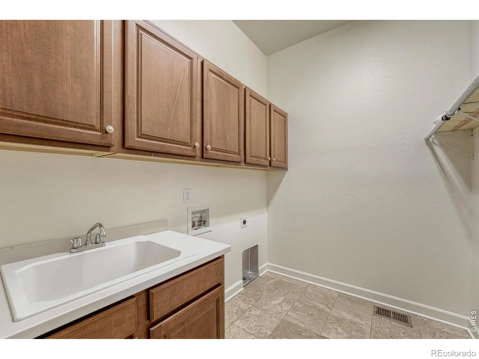 10429 Sierra Ridge Drive Parker CO 80134 MLS #REC6804342 05232026102149 1600 31