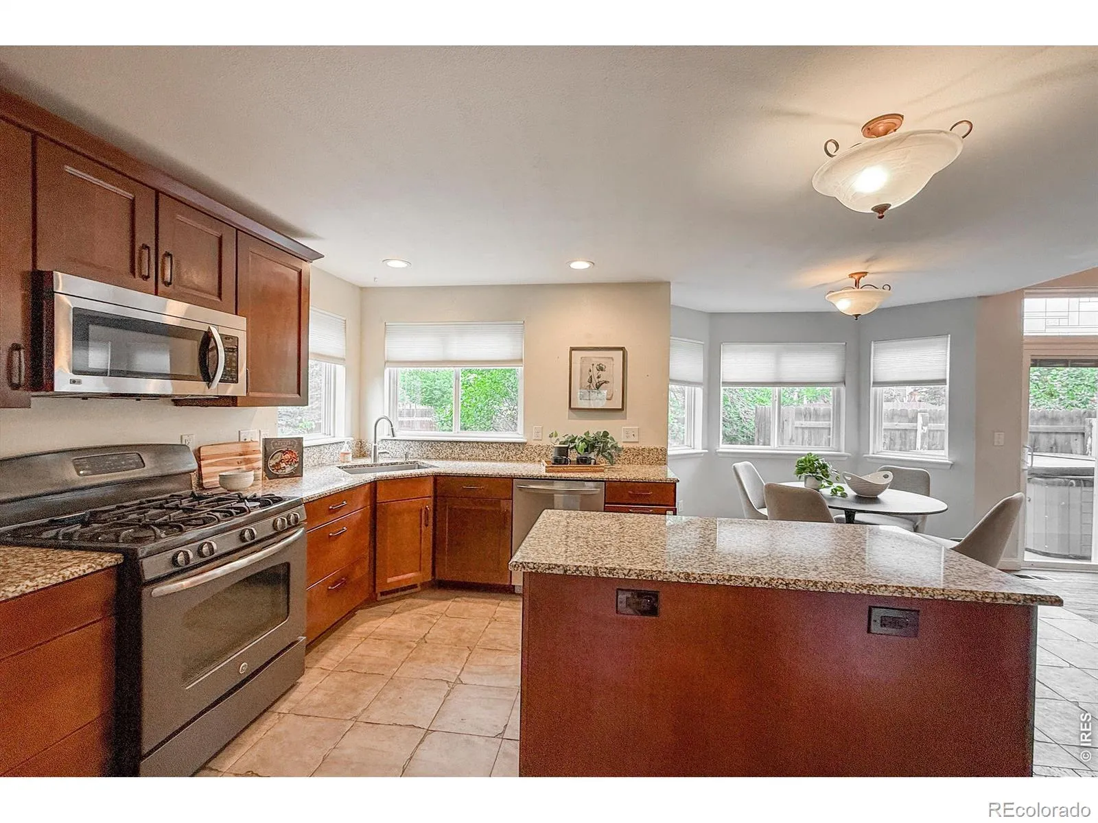 584 Sugar Mill Place Longmont CO 80504 MLS #RECIR1059915 05232026165552 1600 11