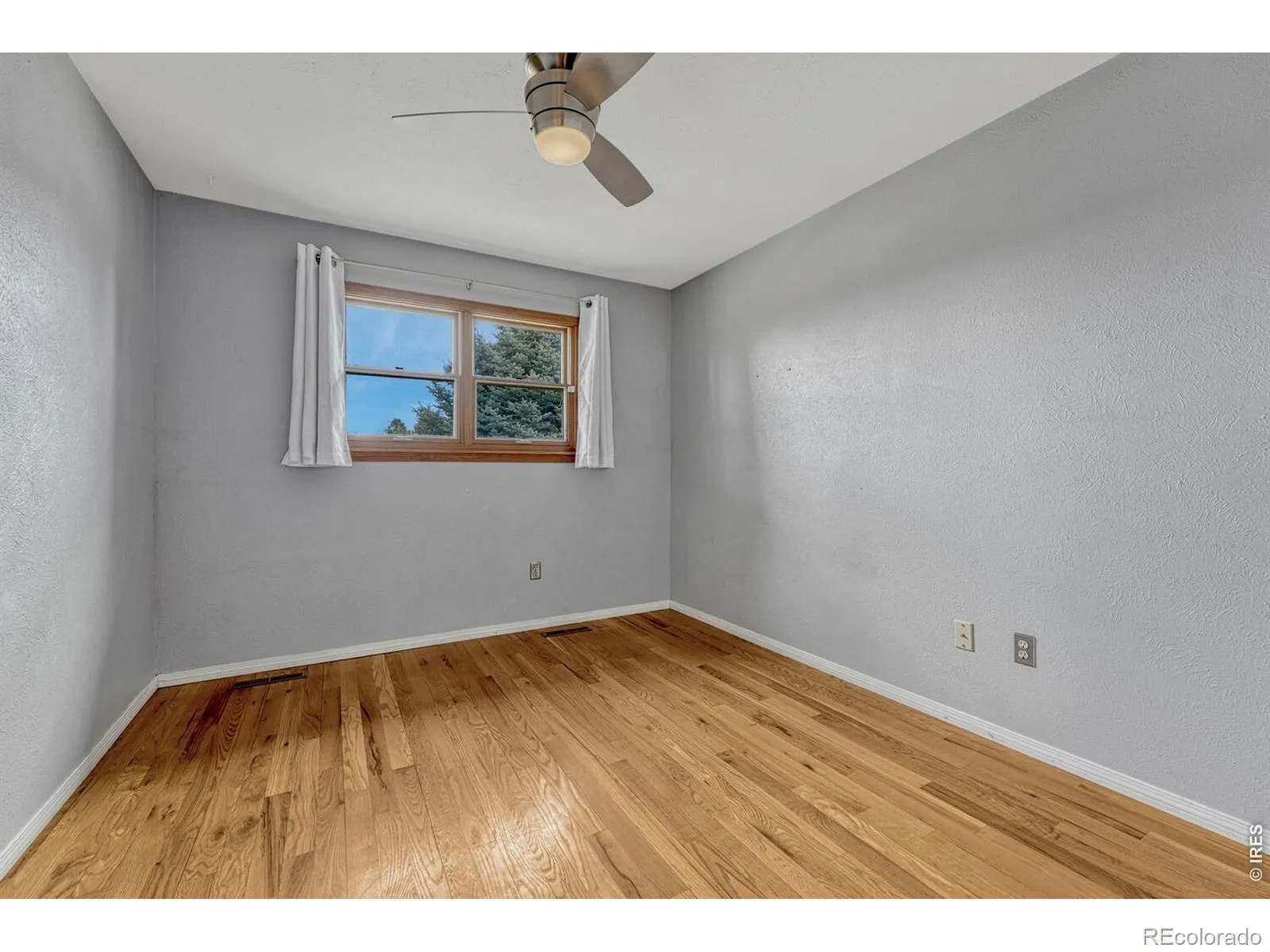 7909 S Poplar Way Centennial CO 80112 MLS #RECIR1060020 05262026212933 1600 21