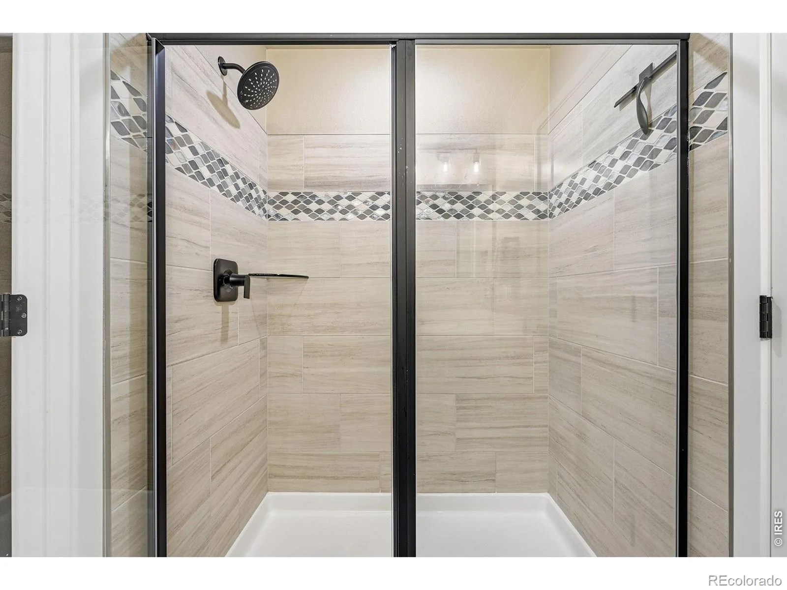 8453 Gladiola Court #A Arvada CO 80005 | MLS #RECIR1060071 08112026215522 1600 14