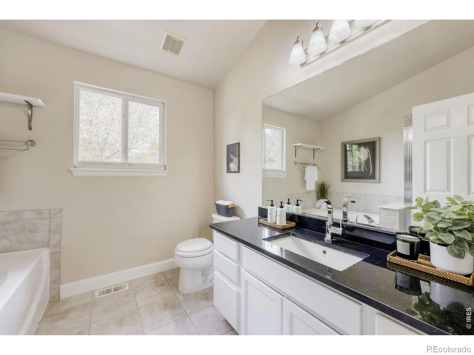13696 Plaster Circle Broomfield CO 80023 MLS #RECIR1060144 05282026023753 1600 16