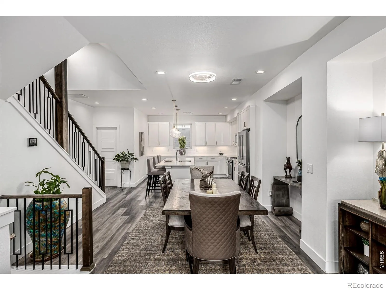 6820 E Lowry Boulevard Denver CO 80230 MLS #RECIR1060181 05282026043110 1600 10