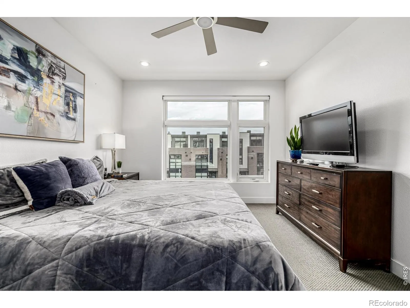 6820 E Lowry Boulevard Denver CO 80230 MLS #RECIR1060181 05282026043110 1600 21